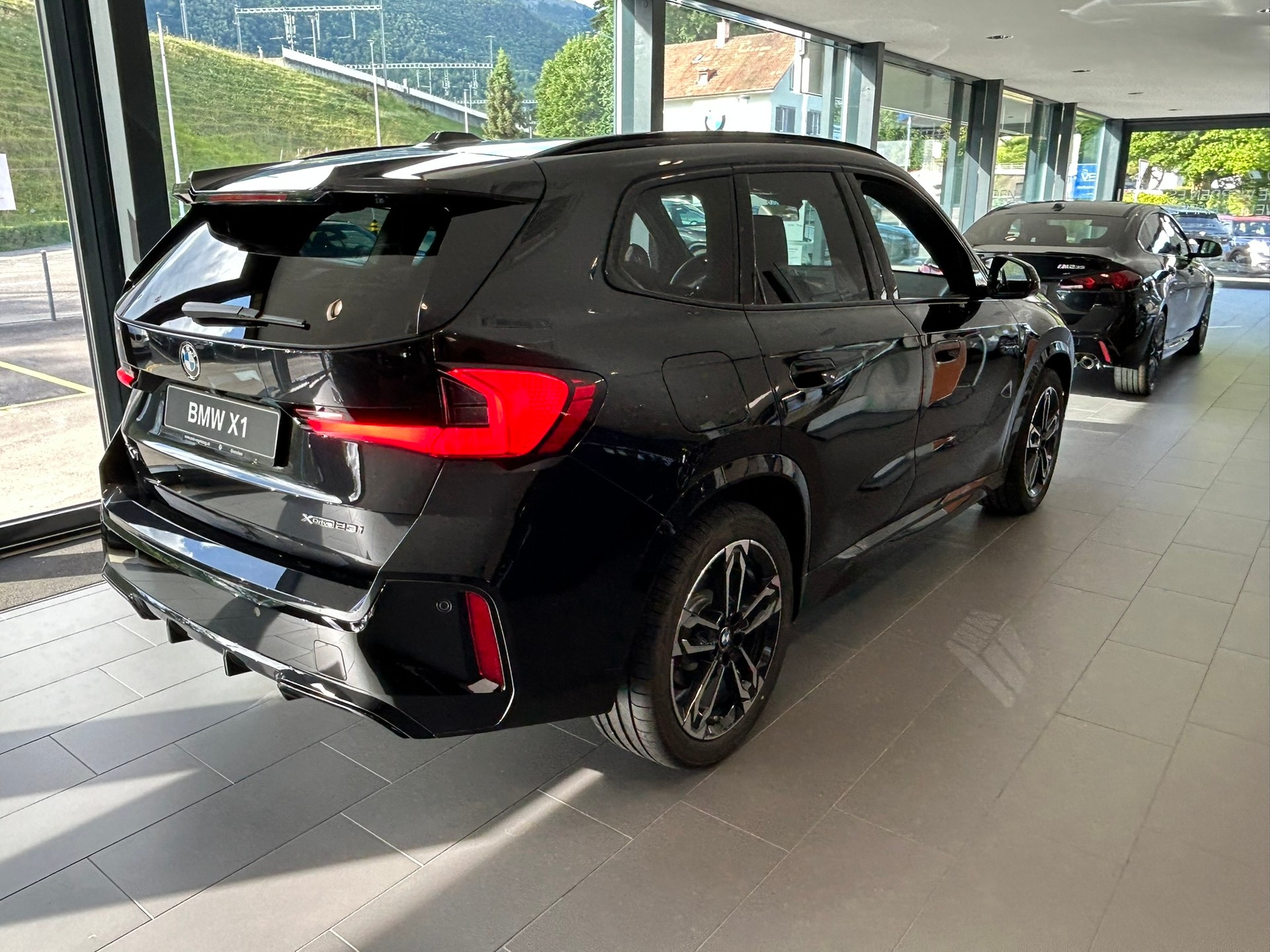 BMW X1 xDrive 23i 48V M Sport Pro-image-6