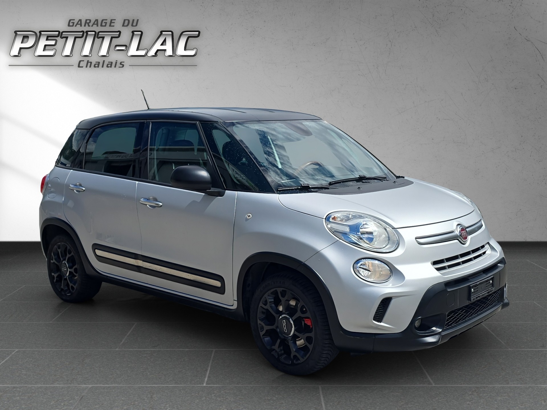 FIAT 500L 1.4 TB 16V Trekking Line-image-0
