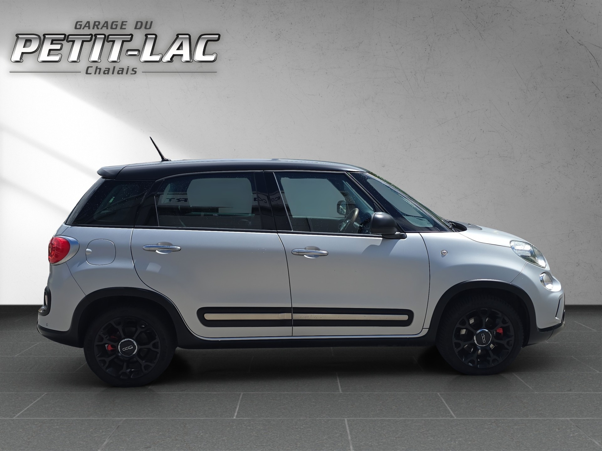 FIAT 500L 1.4 TB 16V Trekking Line-image-2