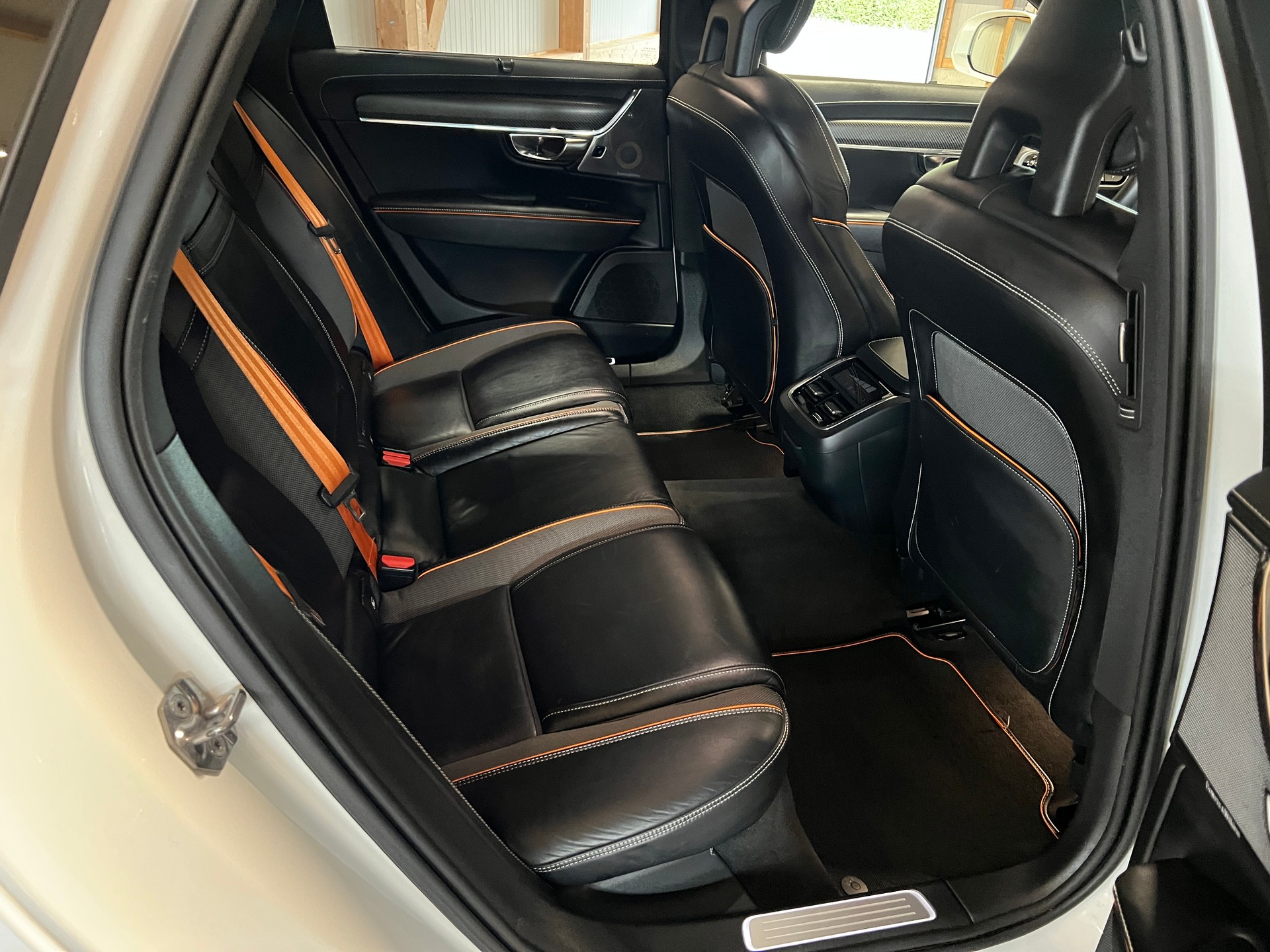 VOLVO V90 Cross Country D5 Ocean Race AWD Geartronic-image-15