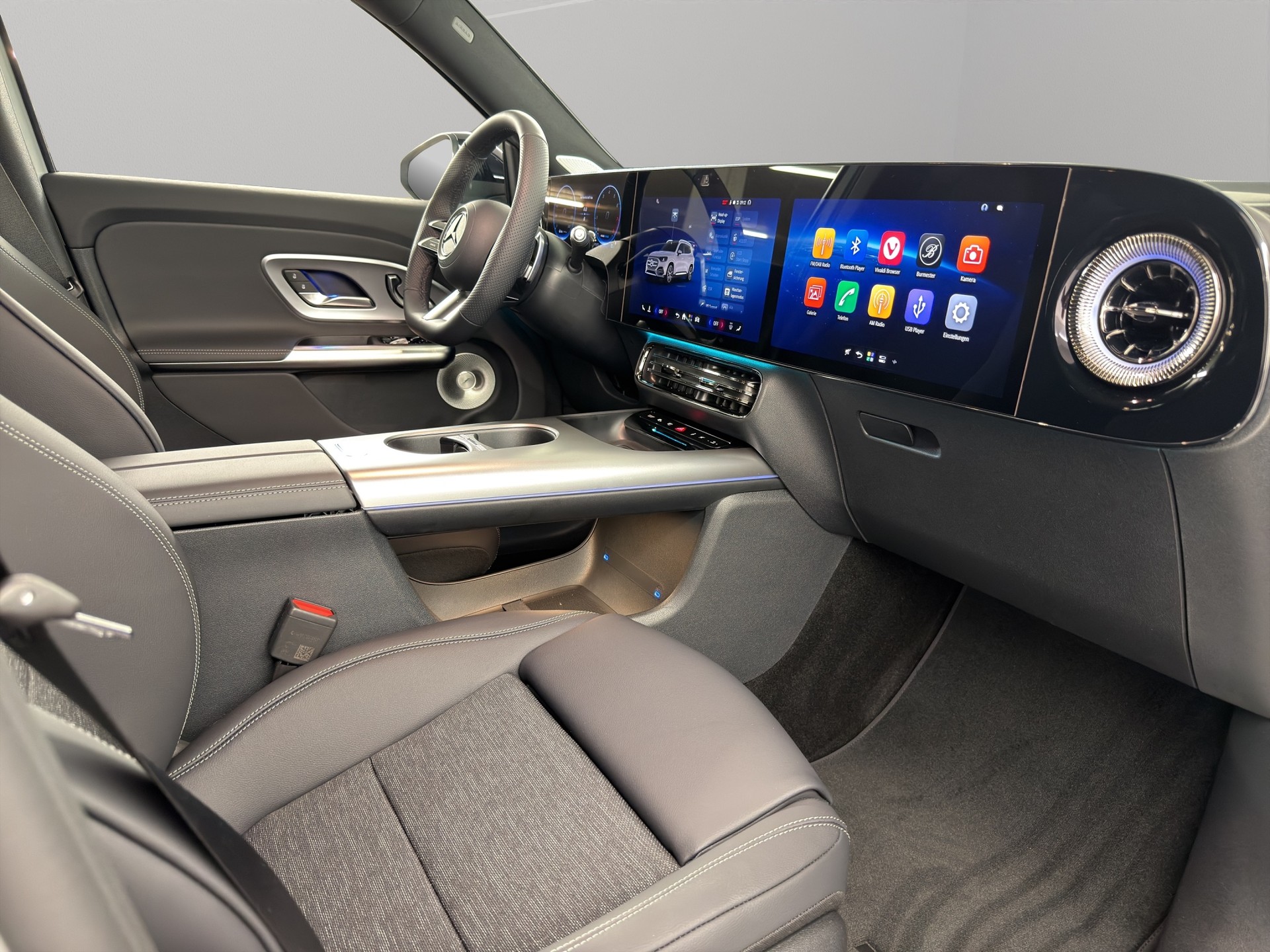 MERCEDES-BENZ GLB 220 4matic-image-11