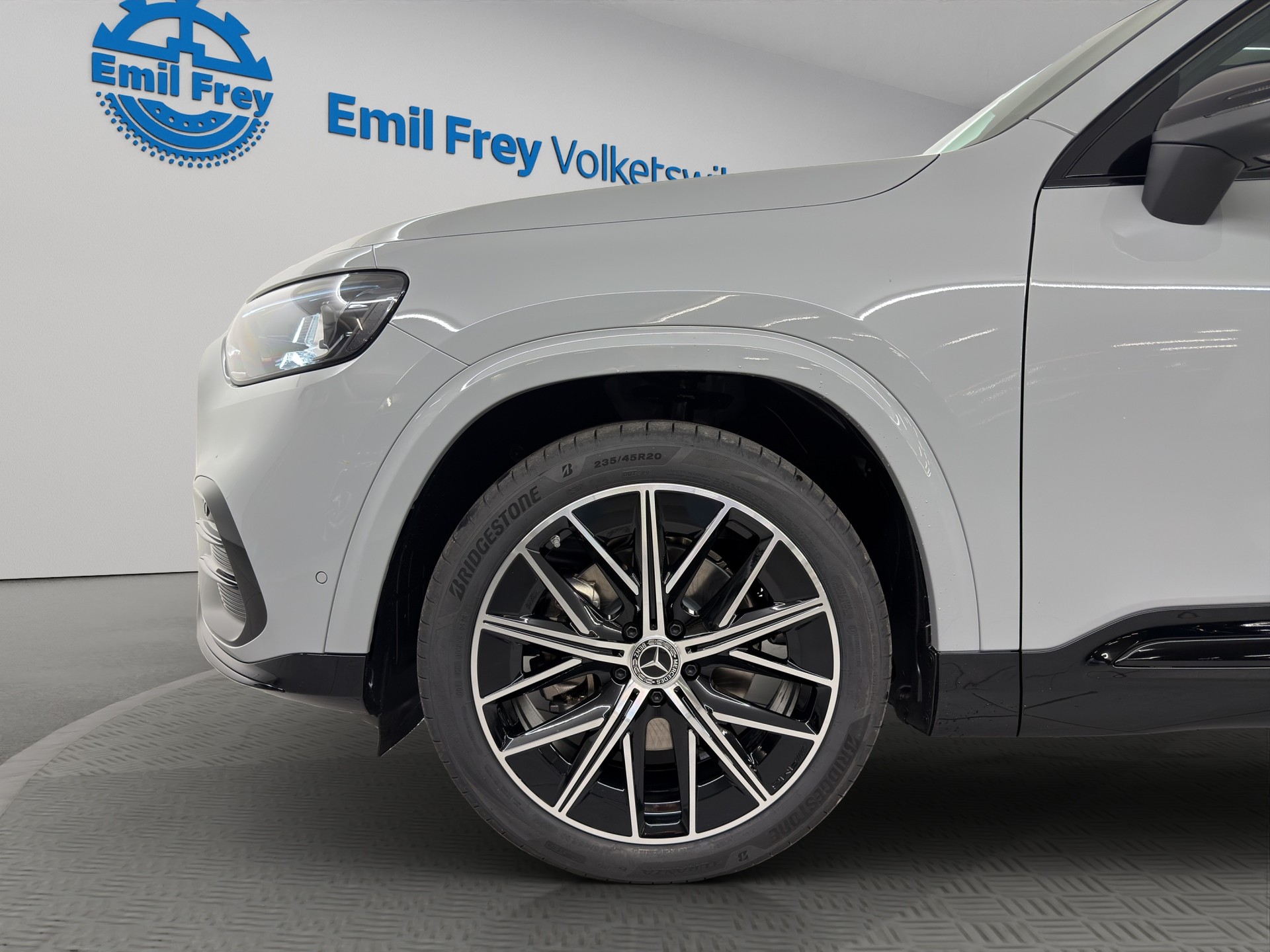 MERCEDES-BENZ GLB 220 4matic-image-3