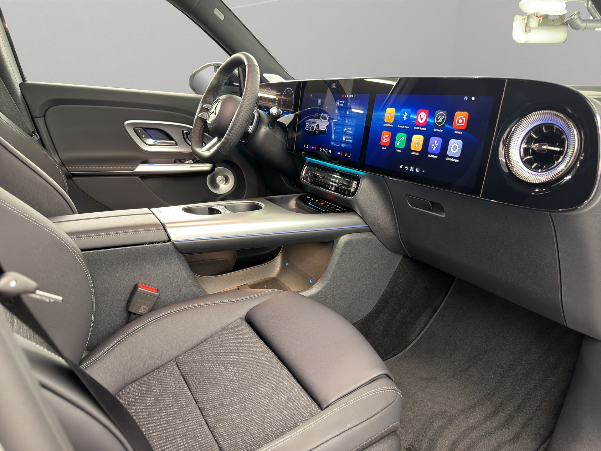 MERCEDES-BENZ GLB 220 4matic-image-11