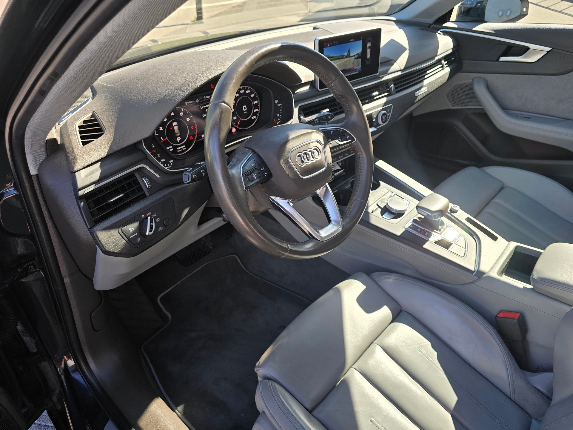 AUDI A4 Avant 2.0 TFSI Design quattro S-tronic-image-10