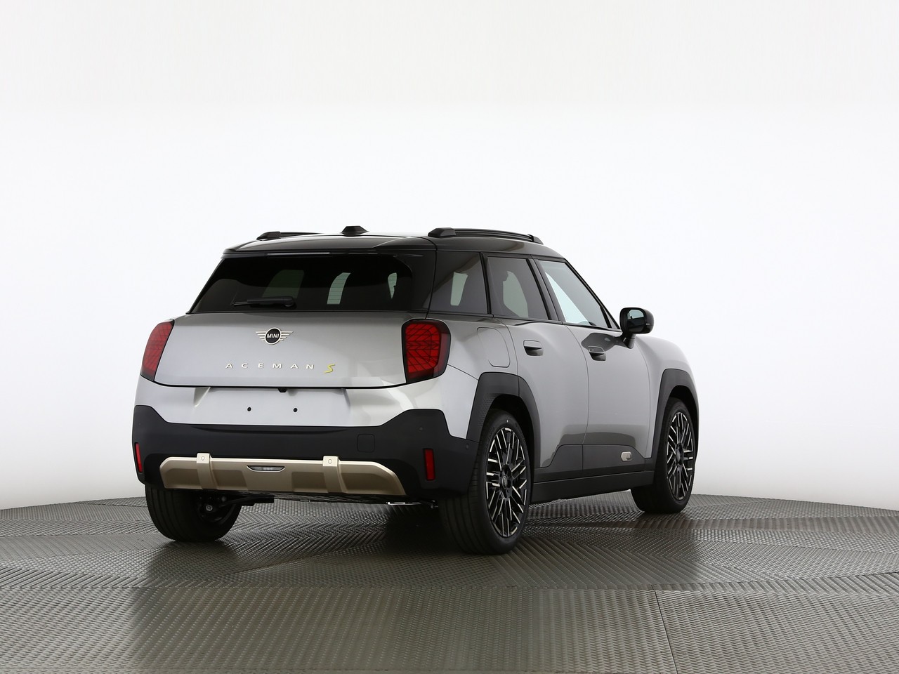 MINI Aceman SE-image-1