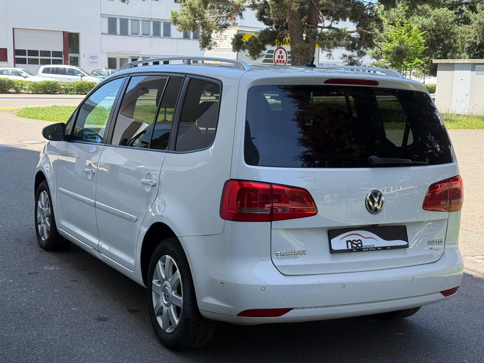 VW Touran 2.0 TDI Comfortline-image-5