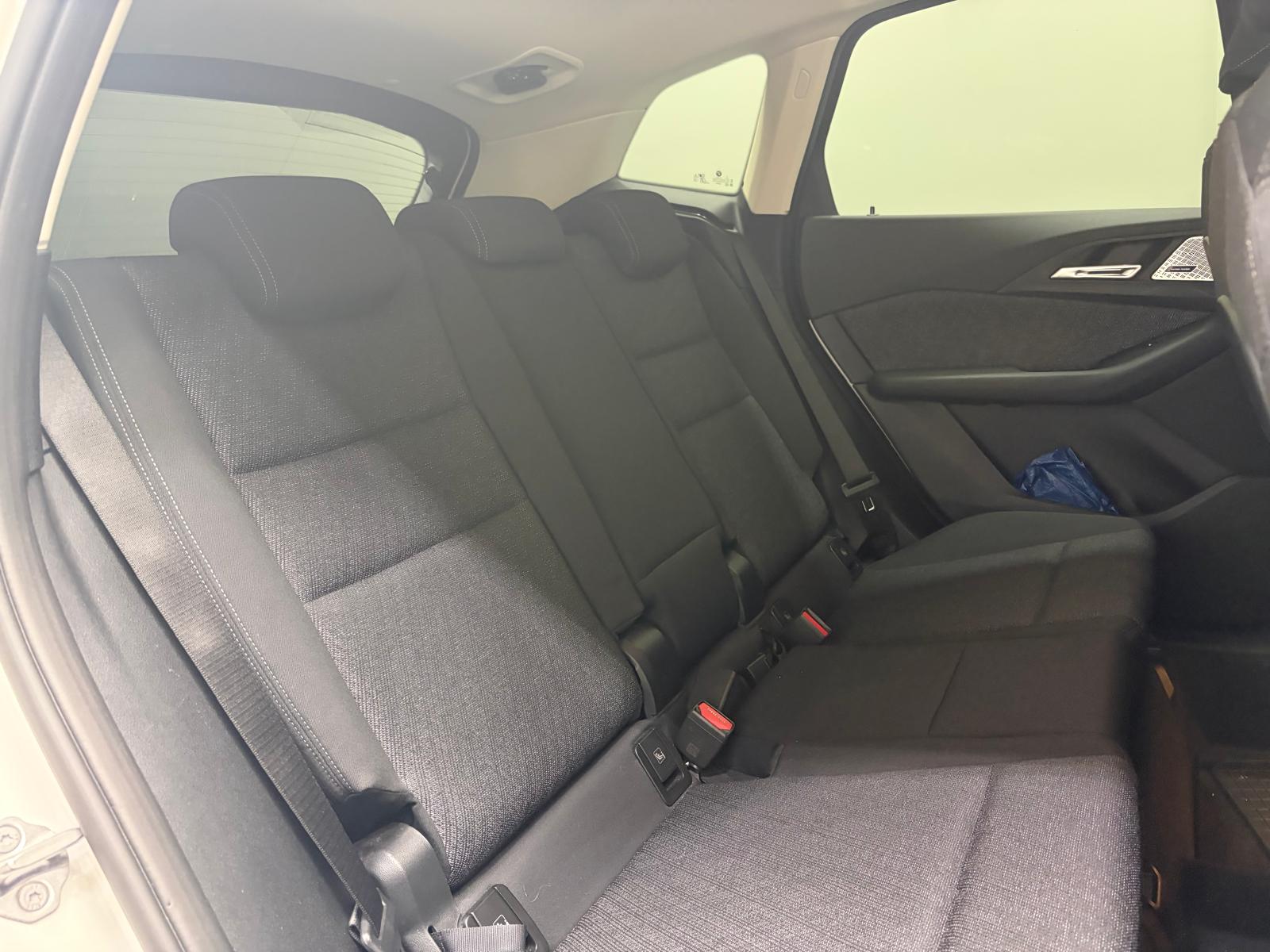 BMW 218i Active Tourer M Sport DKG-image-16