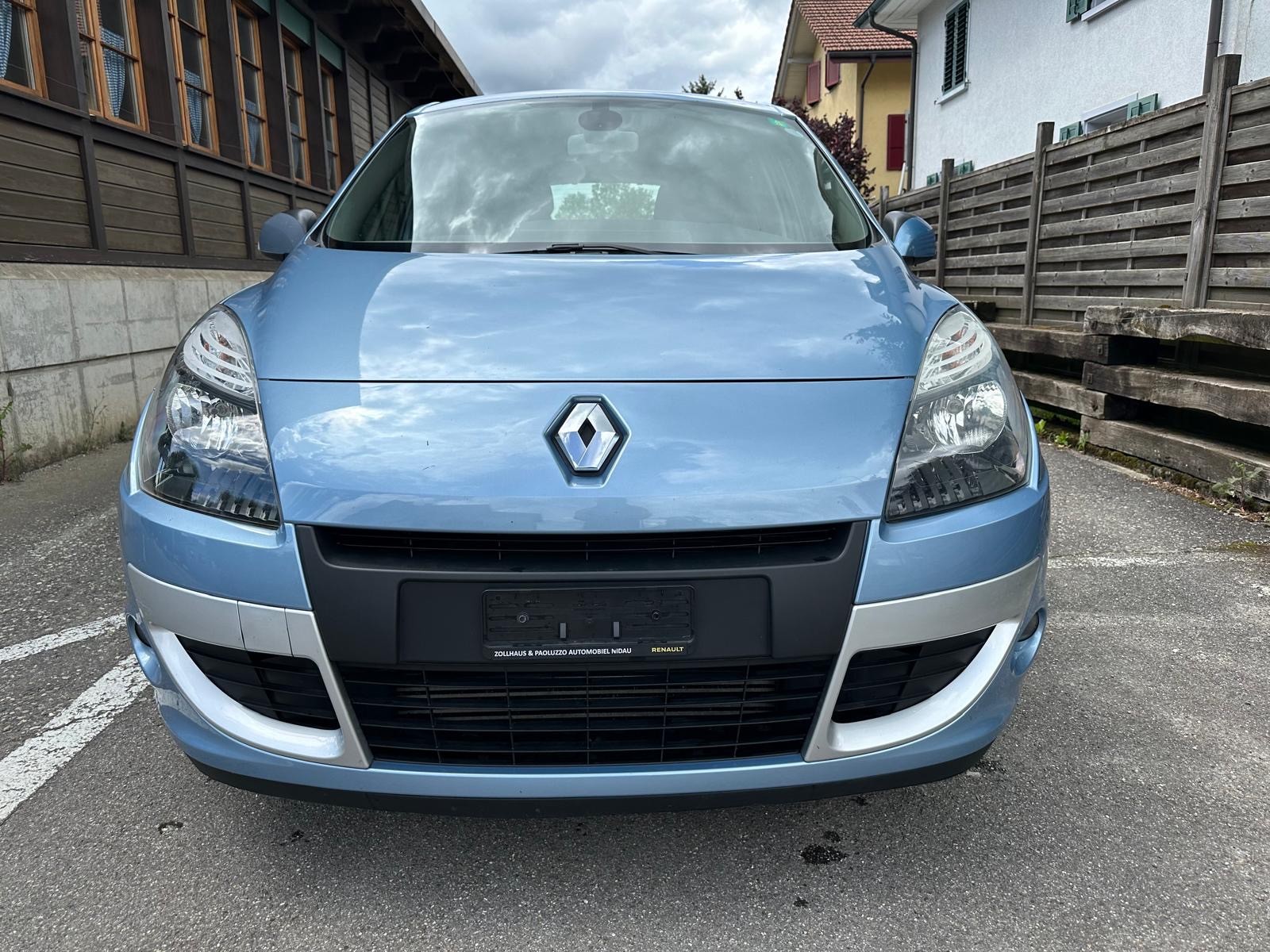 RENAULT Scénic 1.4 16V Turbo Dynamique-image-5