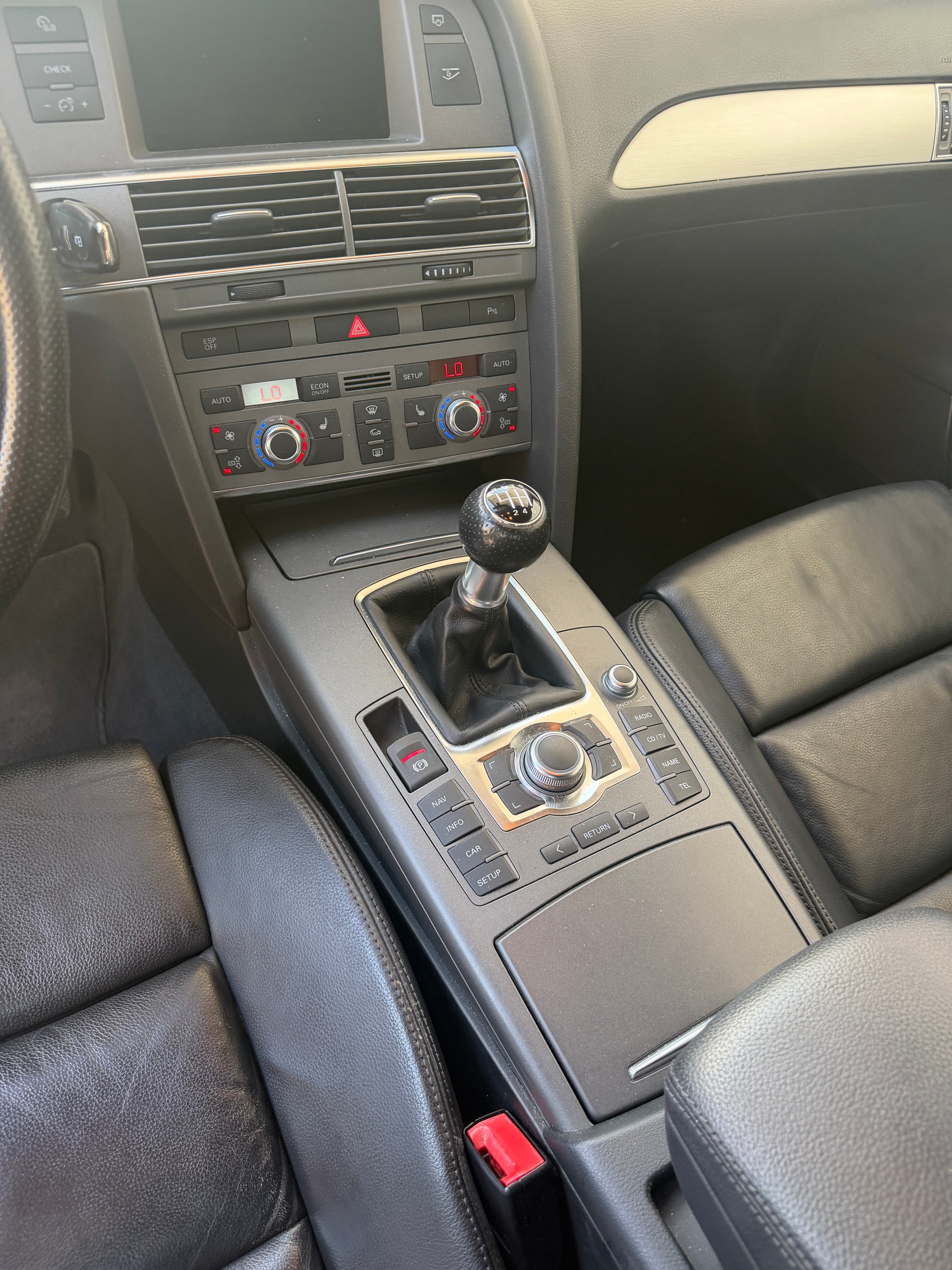 AUDI A6 Avant 2.7 V6 TDI-image-7
