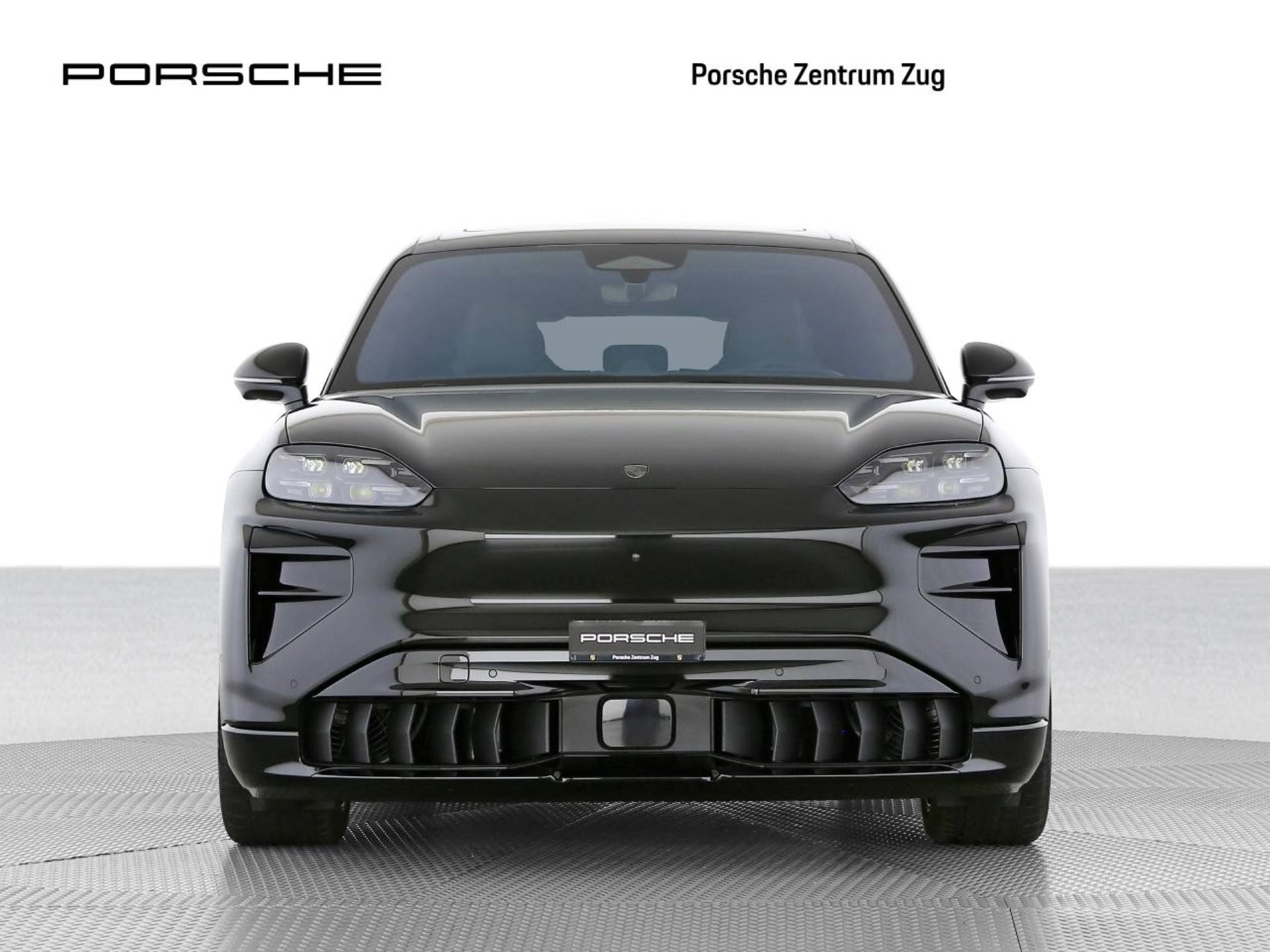 PORSCHE Cayenne Turbo Electric-showroom-element-2