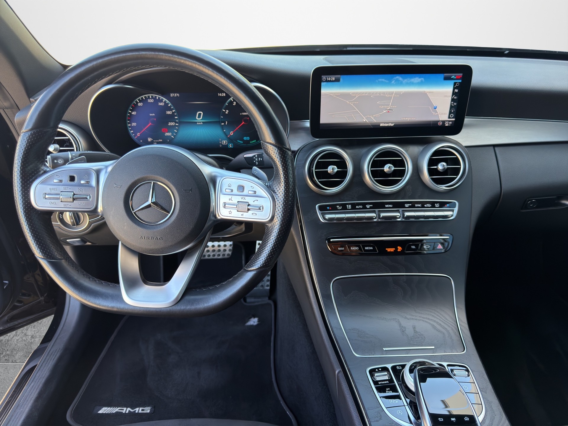 MERCEDES-BENZ C-Klasse A205 Cabriolet C 200 AMG Line 4matic-image-8