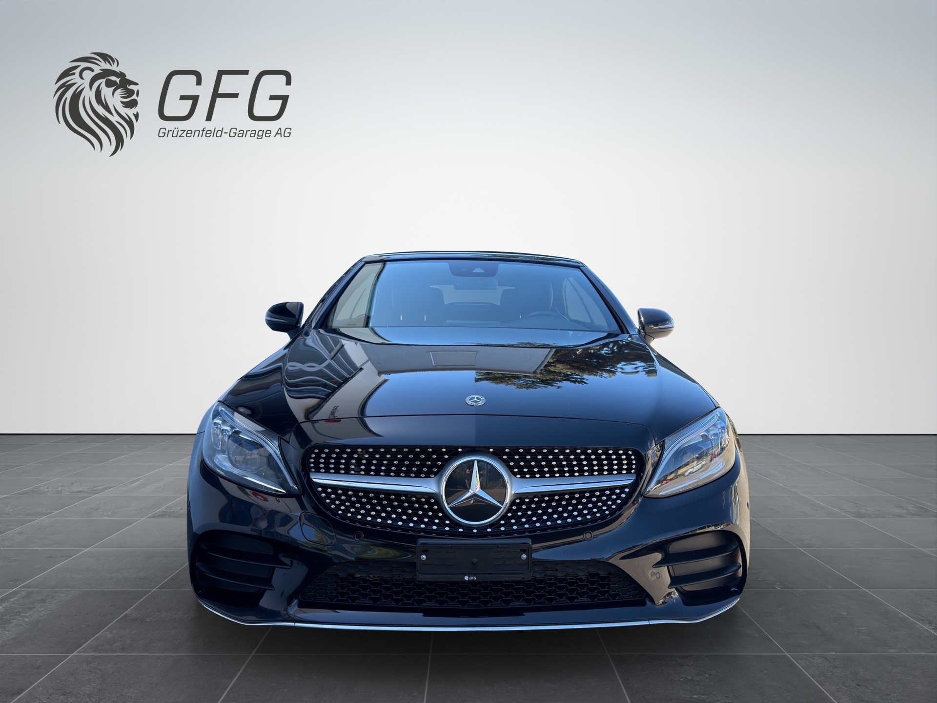 MERCEDES-BENZ C-Klasse A205 Cabriolet C 200 AMG Line 4matic-image-1