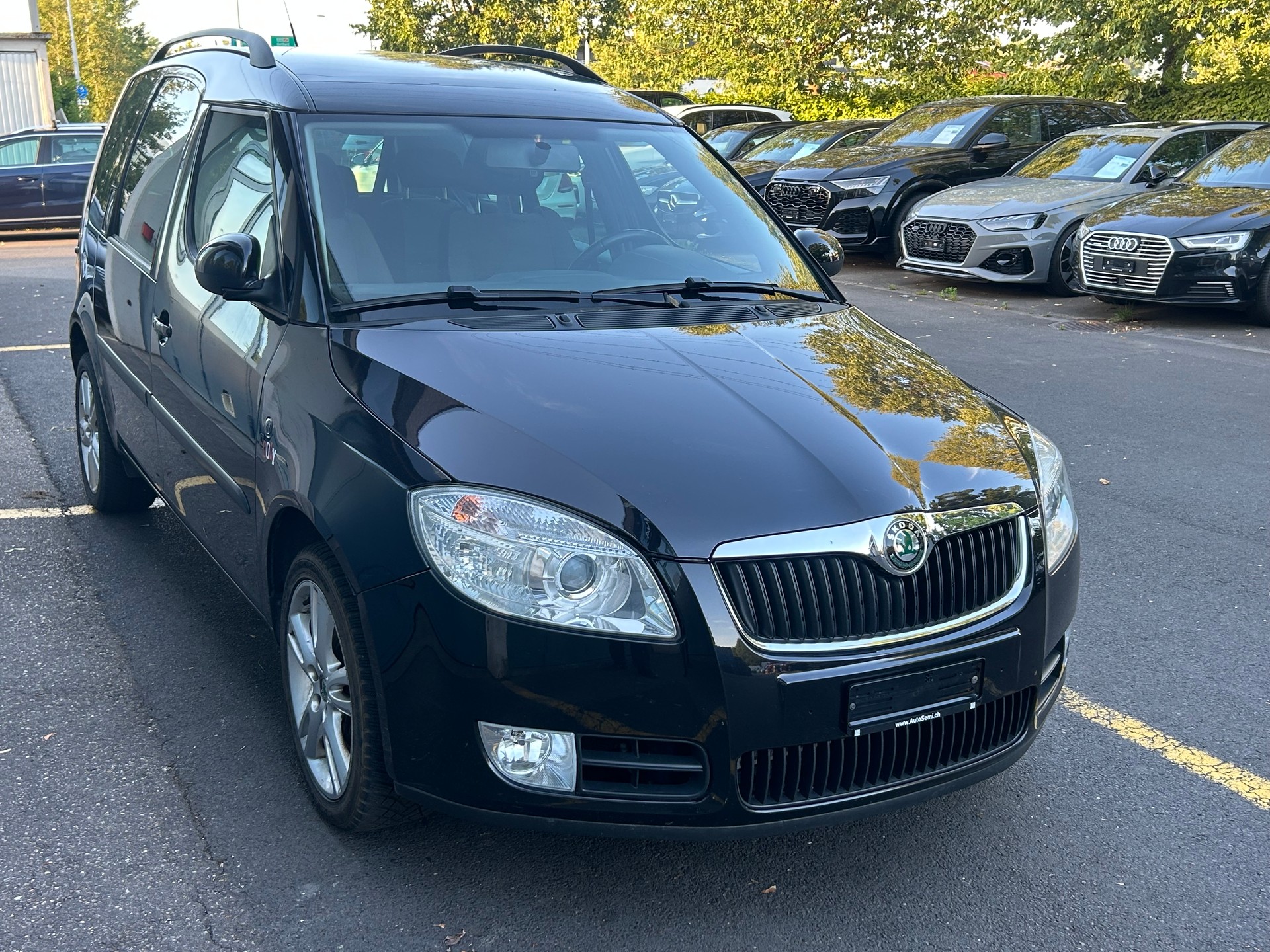 SKODA Roomster 1.6 Cooly Automatic-image-5