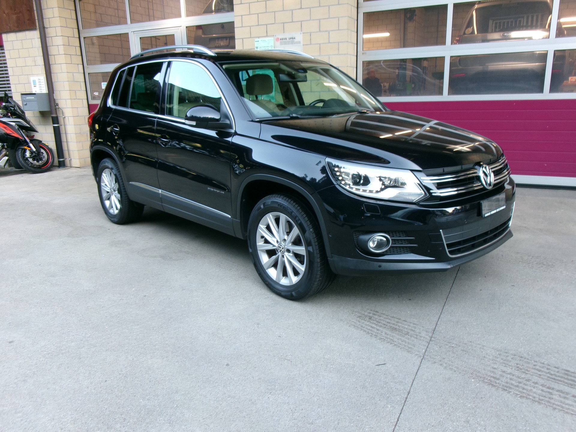 VW Tiguan 2.0 TDI BlueMotion Sport&Style 4Motion DSG-image-0
