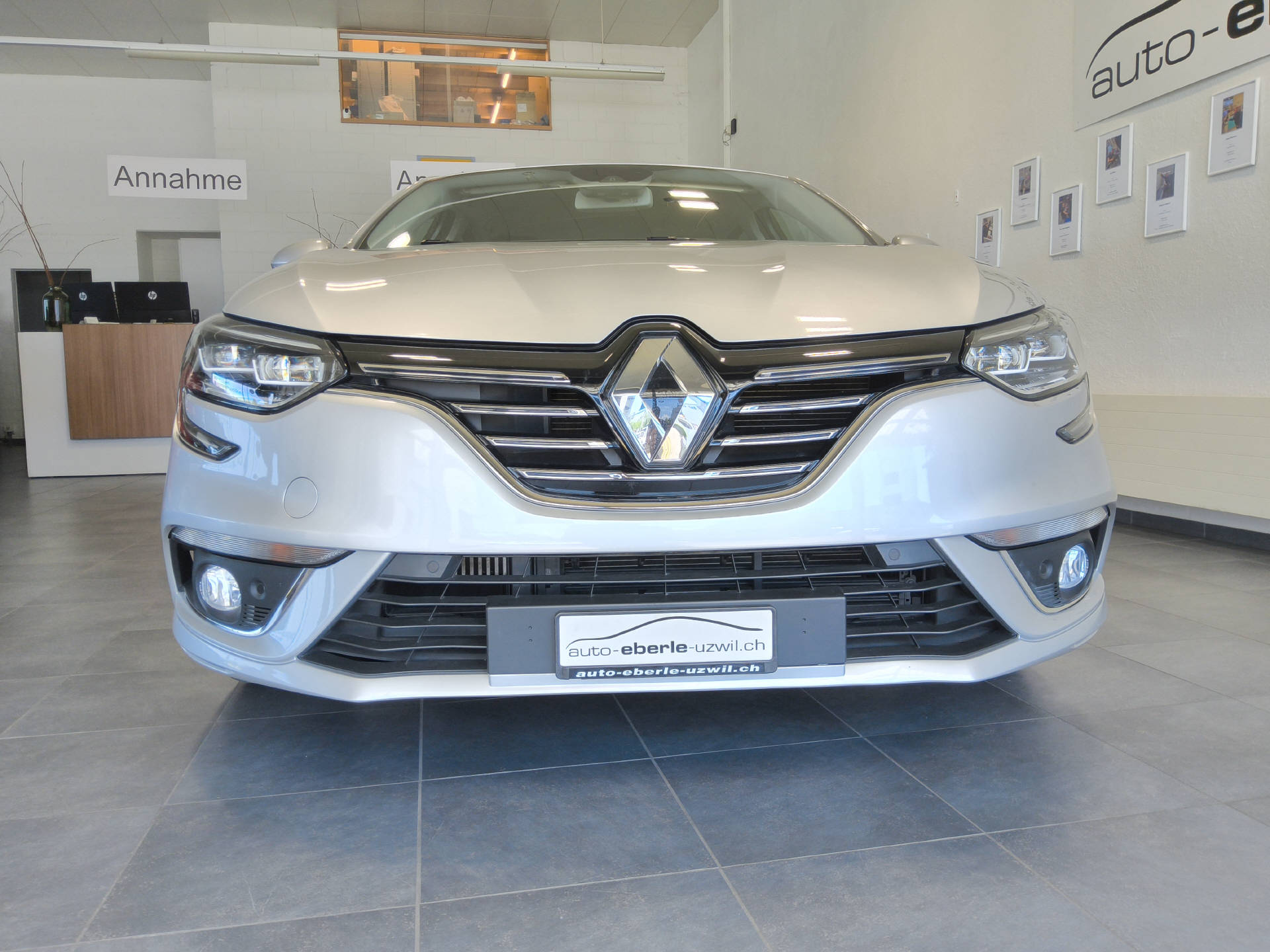 RENAULT Mégane 1.2 TCe 130 Bose-image-2