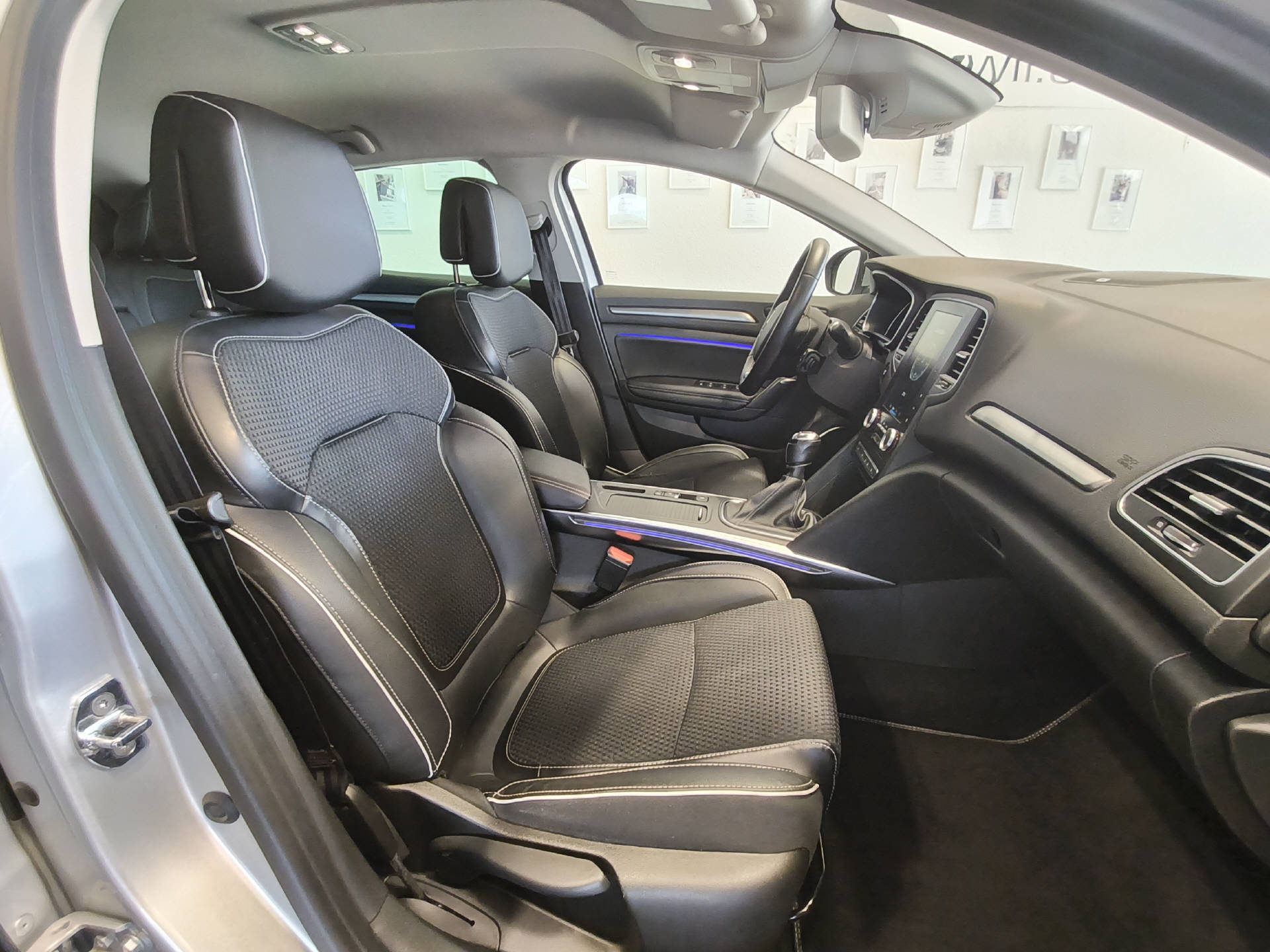 RENAULT Mégane 1.2 TCe 130 Bose-image-14