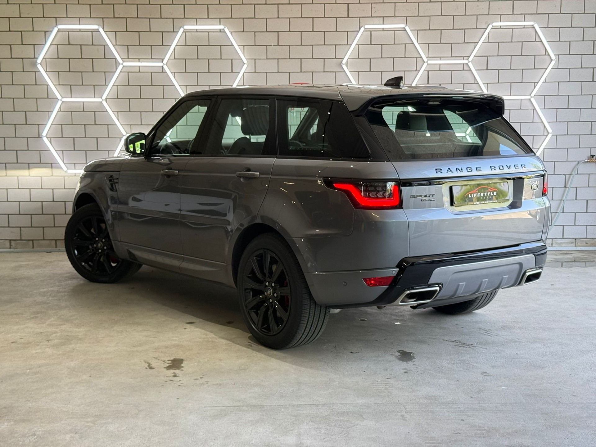 LAND ROVER Range Rover Sport P400e 2.0 I4 PHEV HSE Dynamic Aut.-image-2