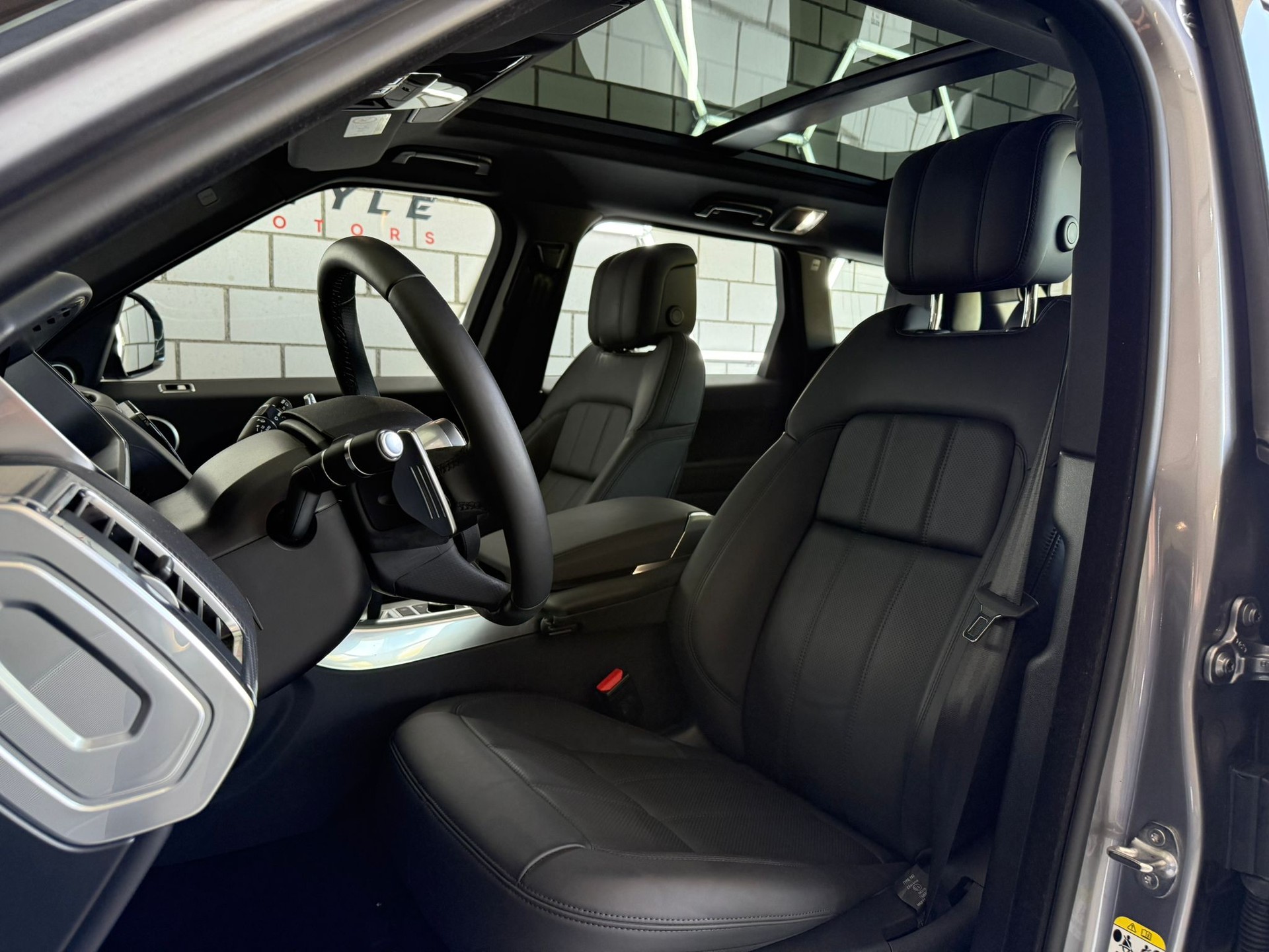 LAND ROVER Range Rover Sport P400e 2.0 I4 PHEV HSE Dynamic Aut.-image-11