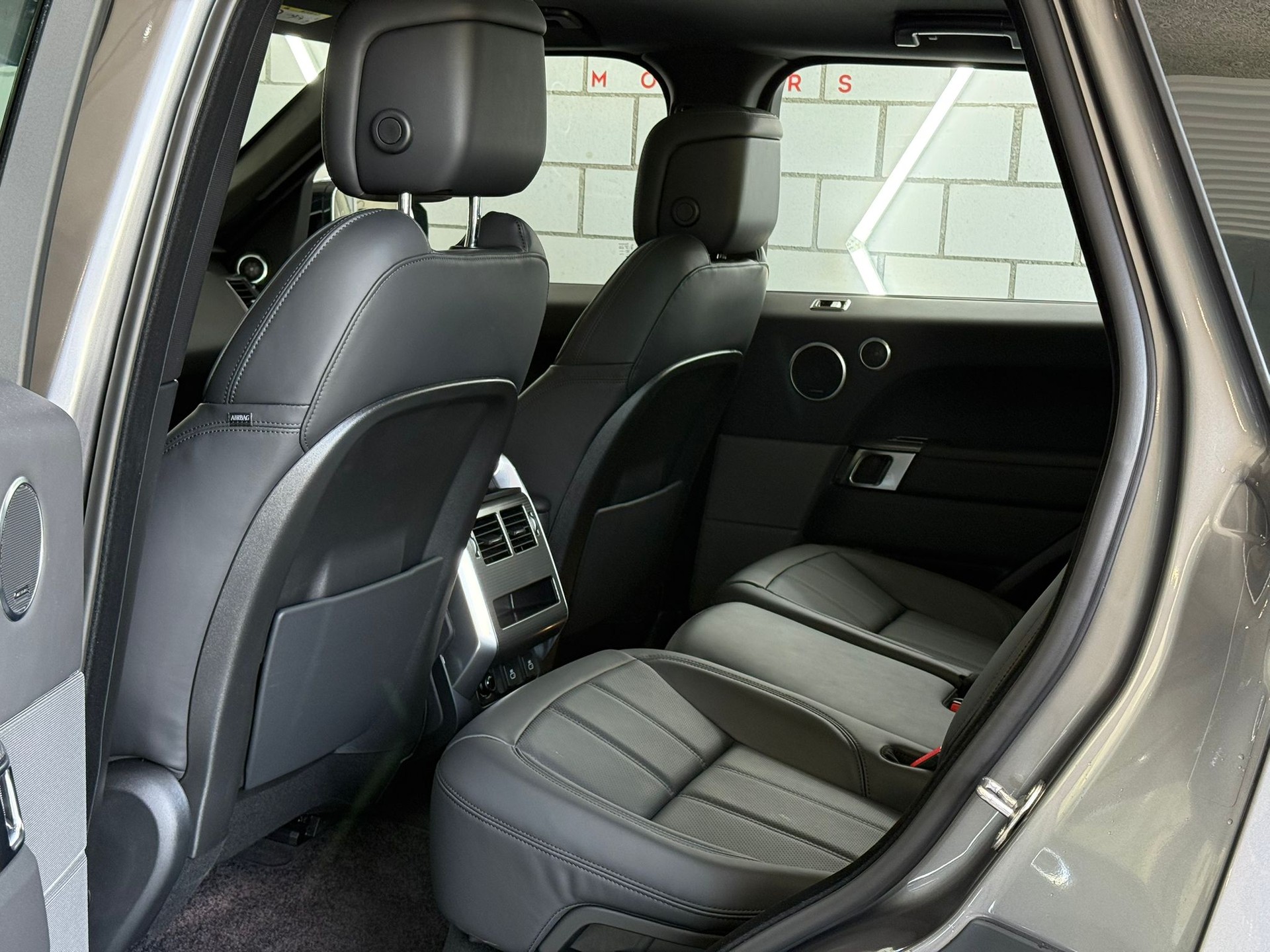 LAND ROVER Range Rover Sport P400e 2.0 I4 PHEV HSE Dynamic Aut.-image-13