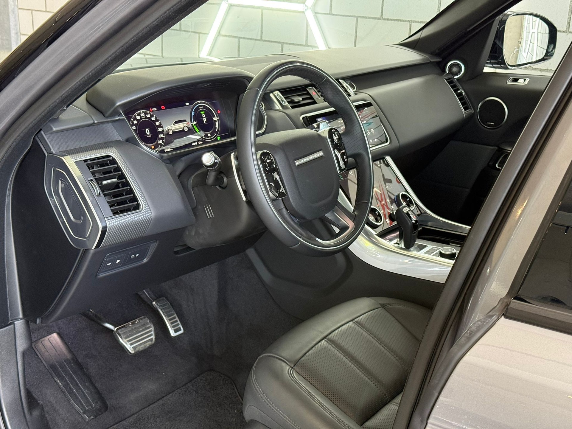 LAND ROVER Range Rover Sport P400e 2.0 I4 PHEV HSE Dynamic Aut.-image-6