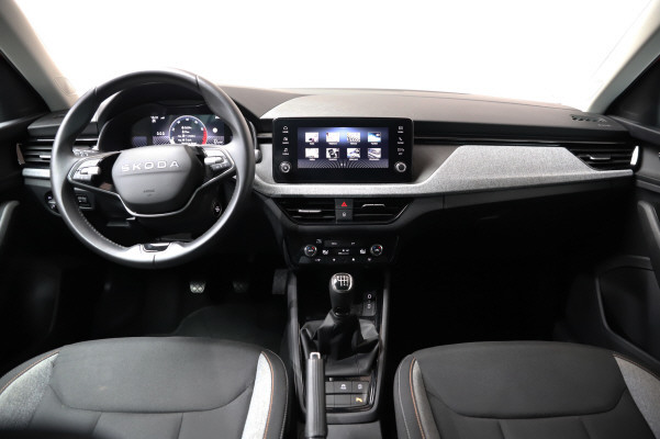 SKODA Kamiq 1.0 TSI Selection-image-9