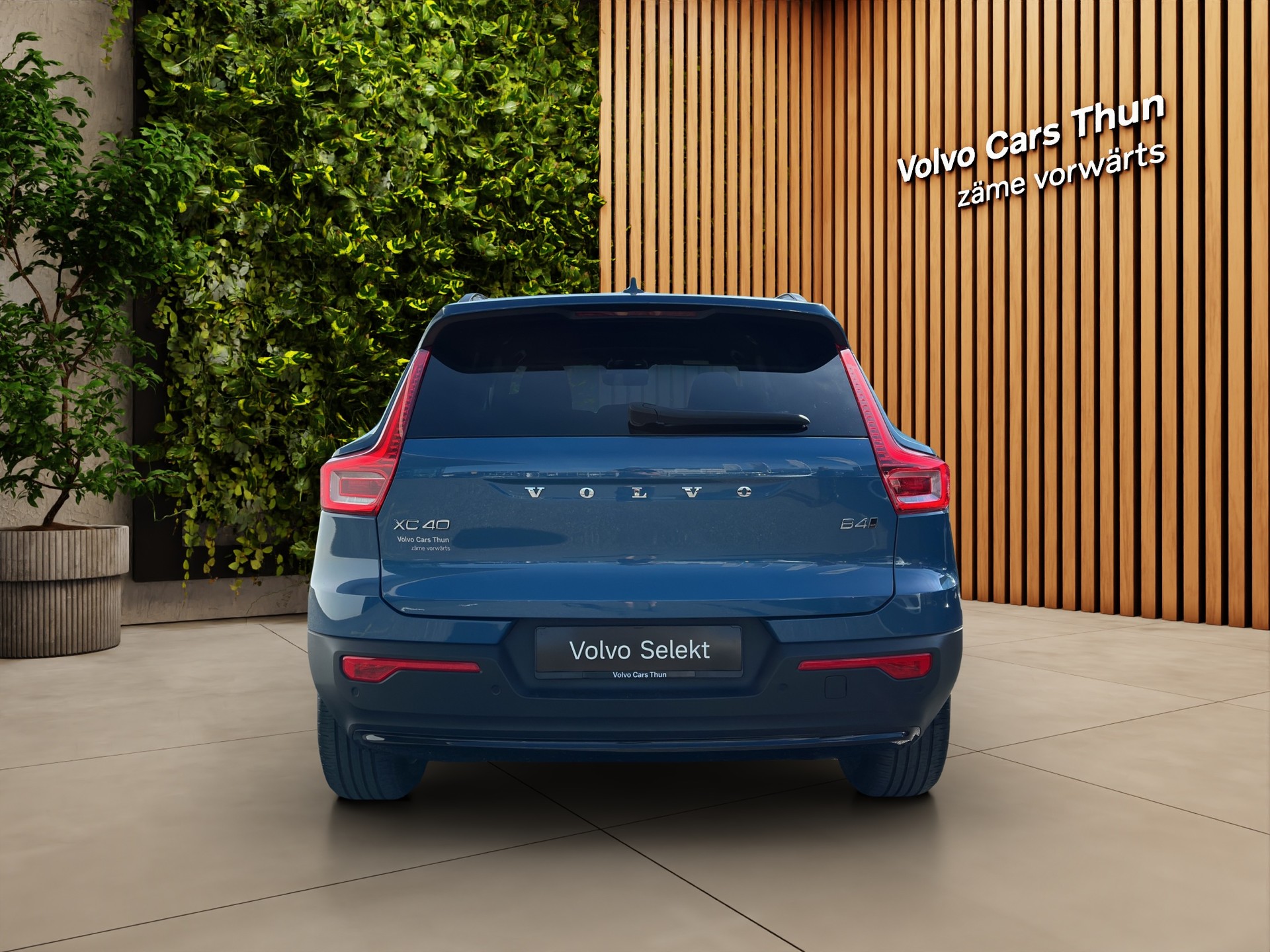 VOLVO XC40 2.0 B4 MH Plus Dark AWD-image-6