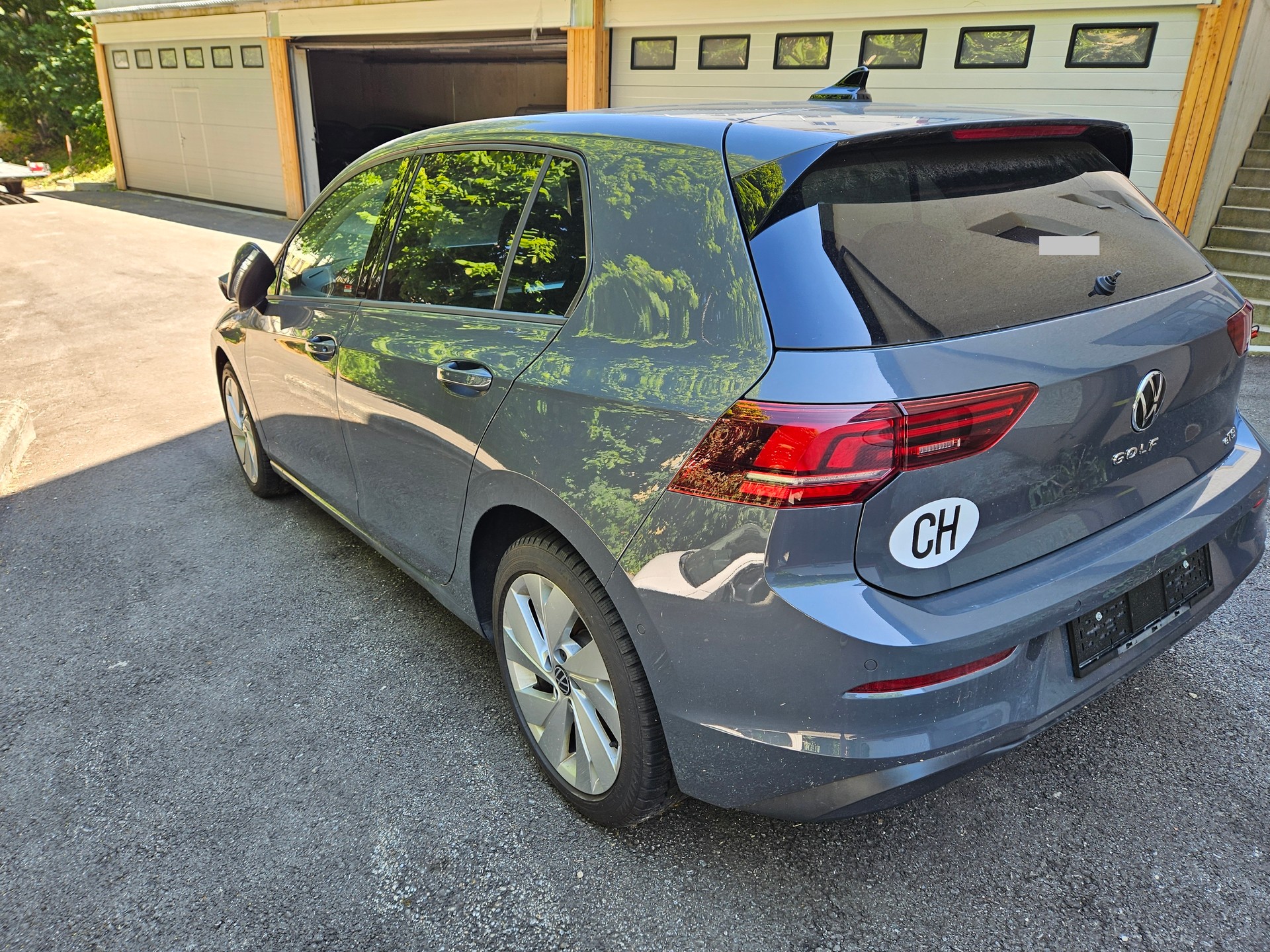 VW Golf 1.5 e TSI mHEV Life DSG beschadigt endommagé-image-4