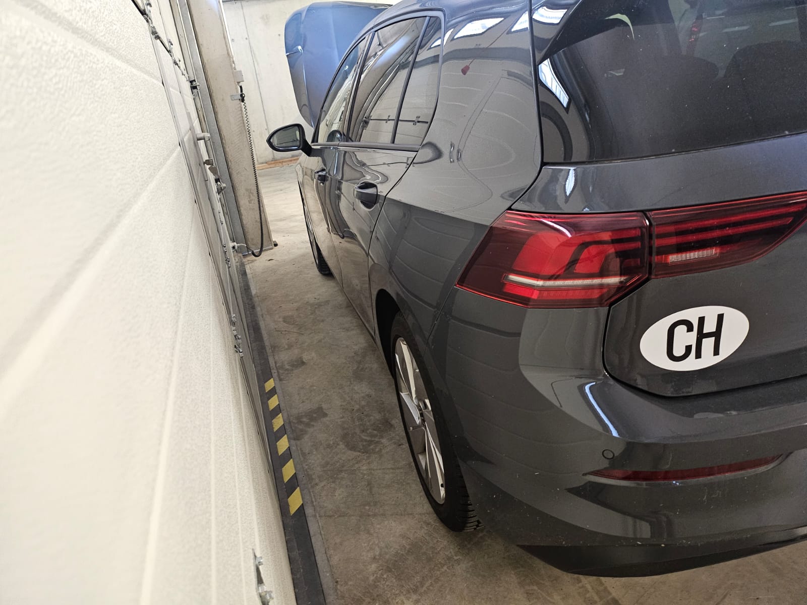 VW Golf 1.5 e TSI mHEV Life DSG beschadigt endommagé-image-13