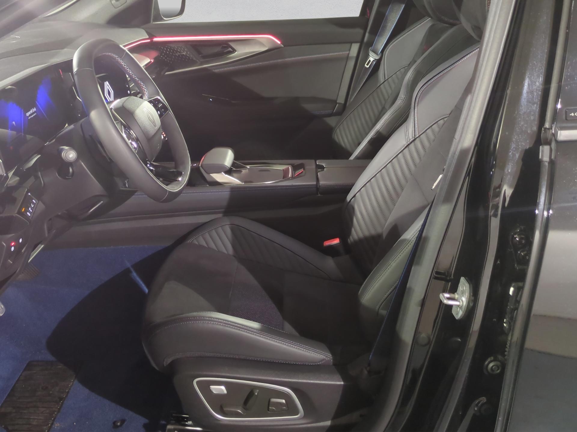 RENAULT Rafale 1.2 E-Tech Plug-in Hybrid 300 4x4 Atelier Alpine-image-8