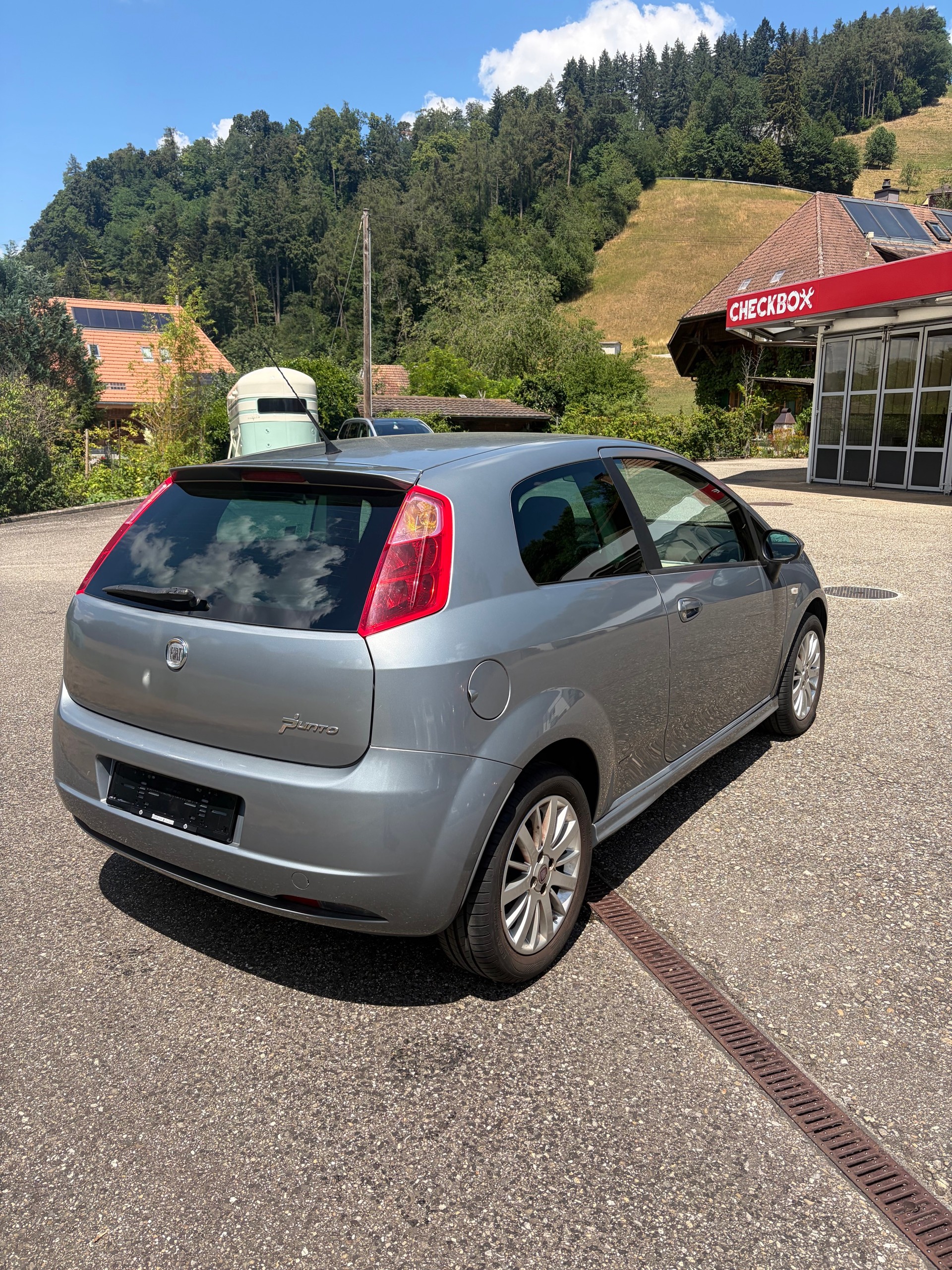FIAT Punto 1.4 16V Emotion-image-4