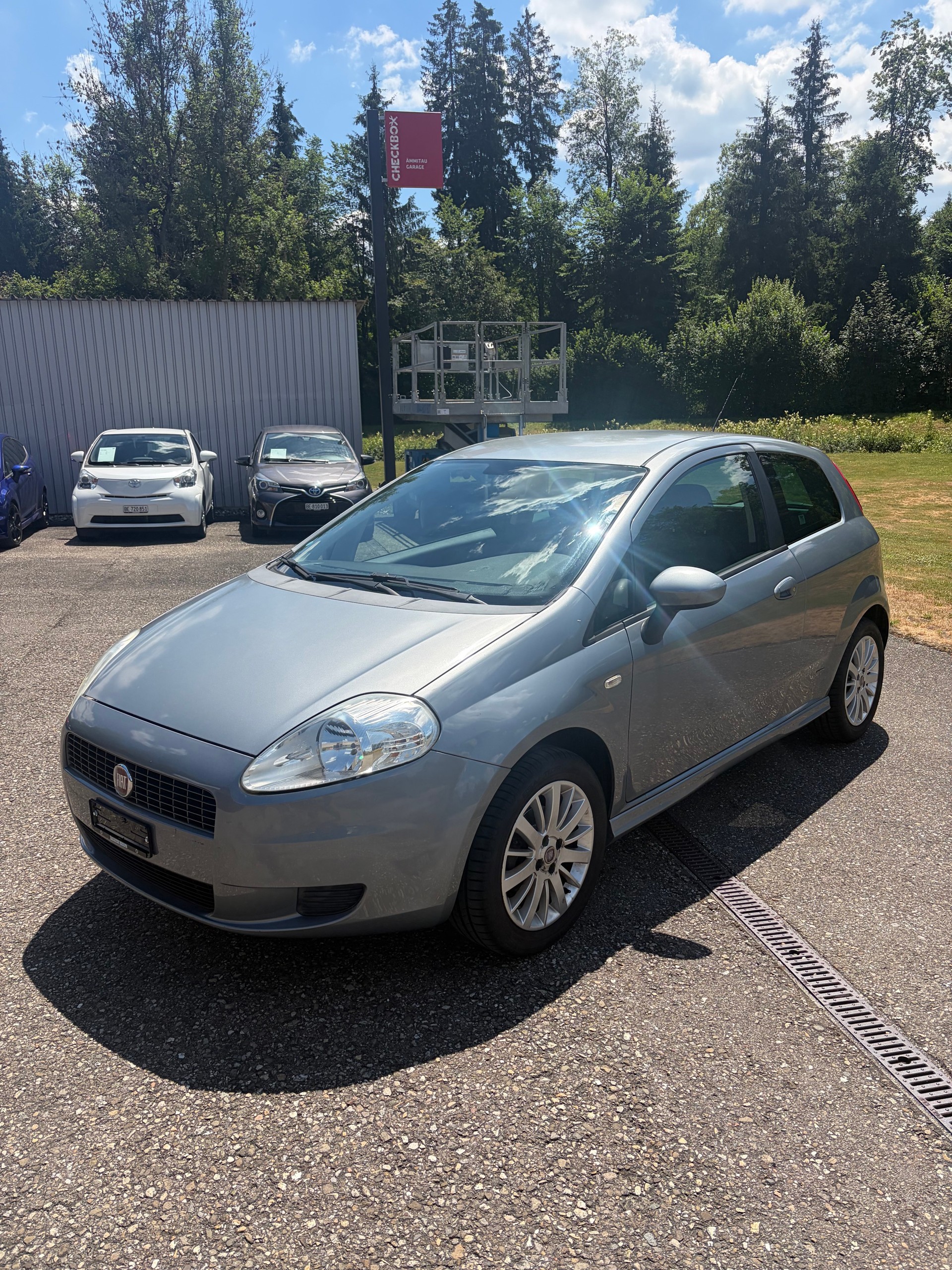 FIAT Punto 1.4 16V Emotion-image-1