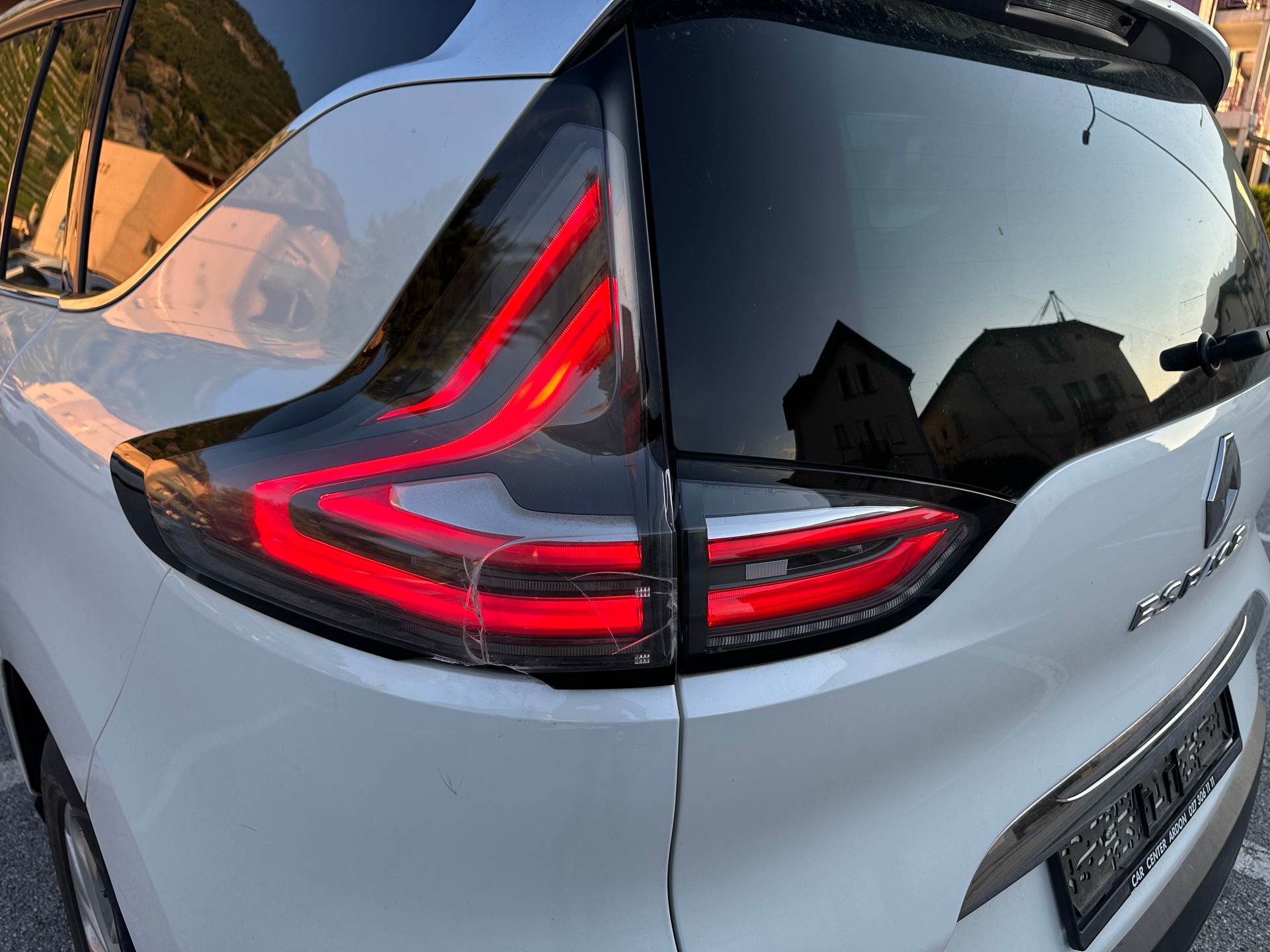 RENAULT Espace 1.6 dCi Intens EDC-image-3