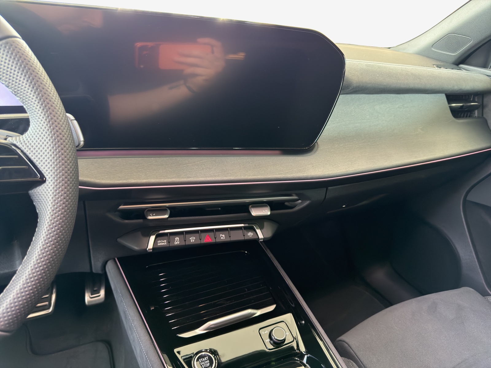 AUDI Q3 Sportback e-hybrid 200 kW S tronig-image-10