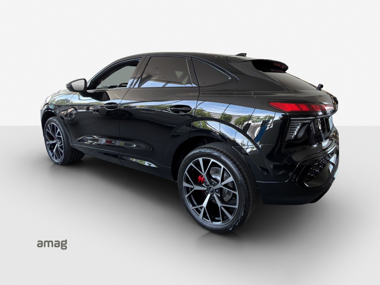 AUDI Q3 Sportback e-hybrid 200 kW S tronig-showroom-element-2