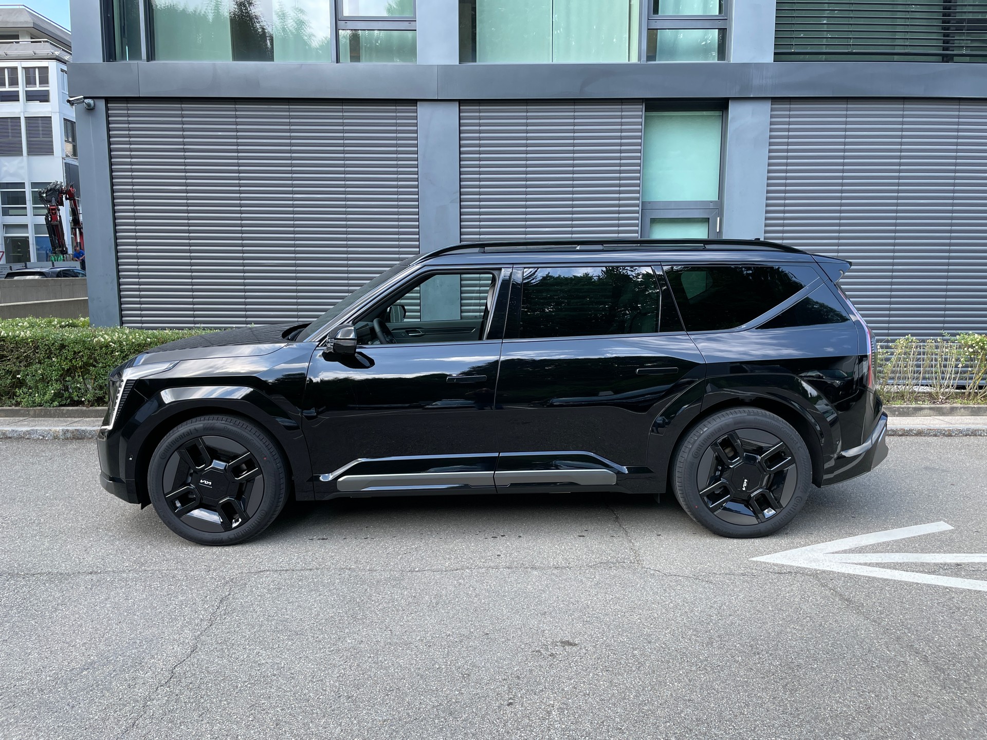 KIA EV9 99,8 kWh GT-Line 4x4, Panoramadach und 7-Sitzer-image-1