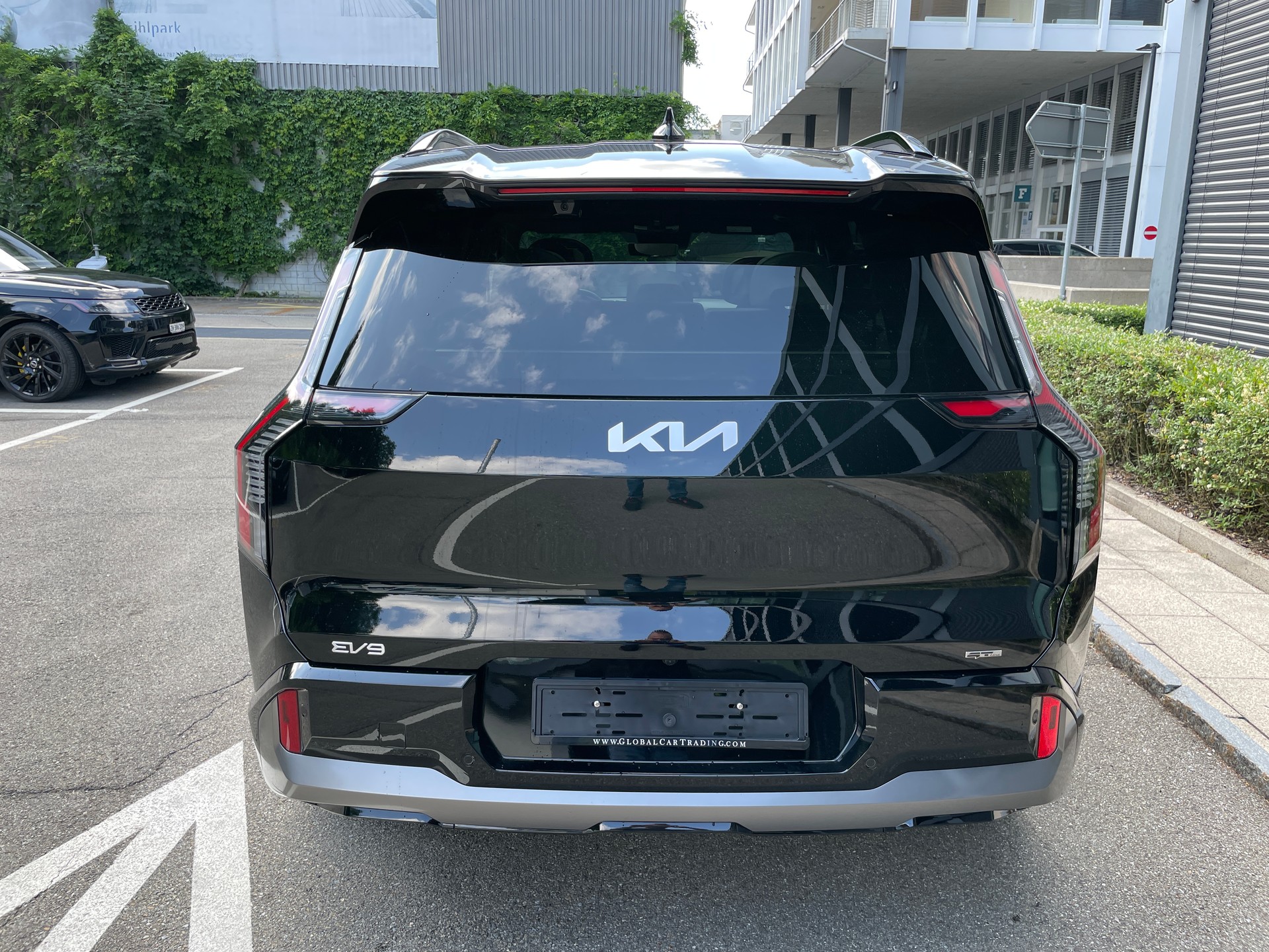 KIA EV9 99,8 kWh GT-Line 4x4, Panoramadach und 7-Sitzer-image-3