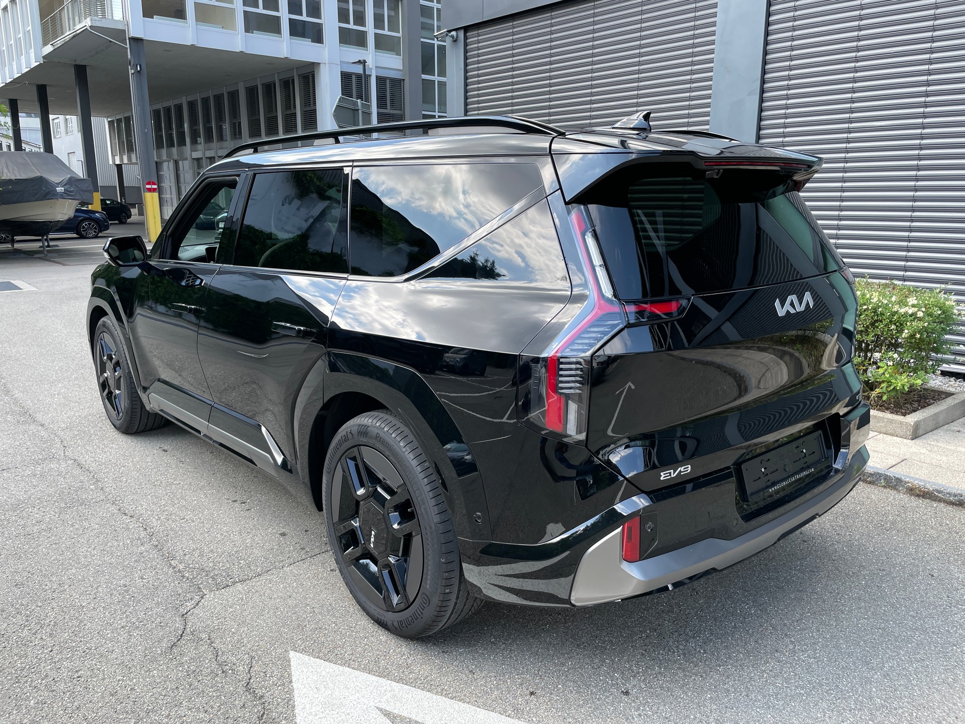 KIA EV9 99,8 kWh GT-Line 4x4, Panoramadach und 7-Sitzer-image-2