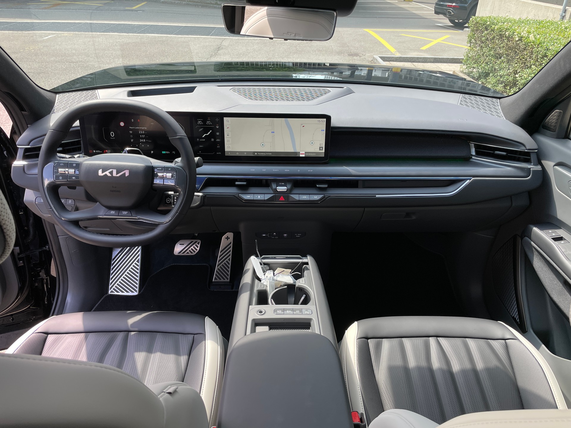KIA EV9 99,8 kWh GT-Line 4x4, Panoramadach und 7-Sitzer-image-18