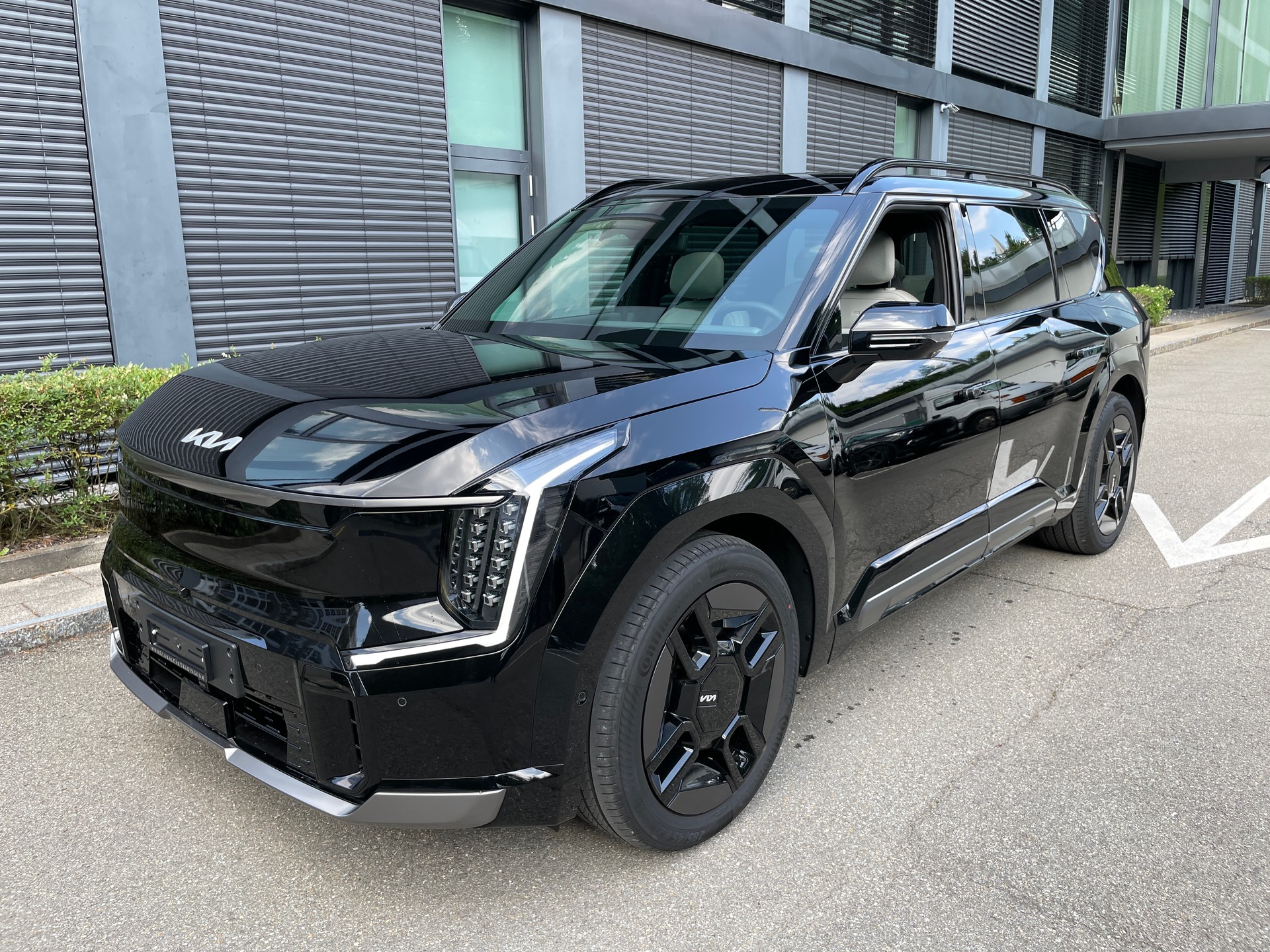 KIA EV9 99,8 kWh GT-Line 4x4, Panoramadach und 7-Sitzer-image-0