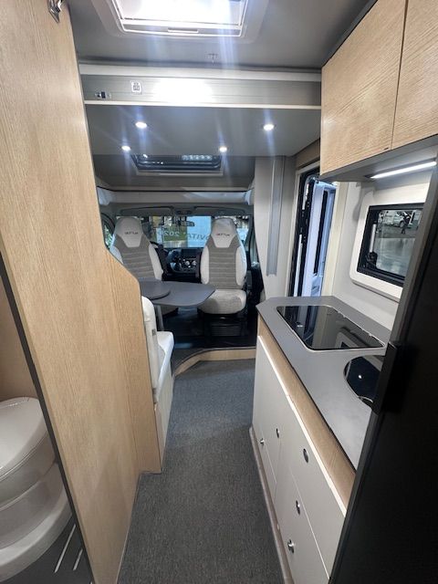GIOTTILINE COMPACT CX 66 Premiere Edition 180 HP Automatik-image-9