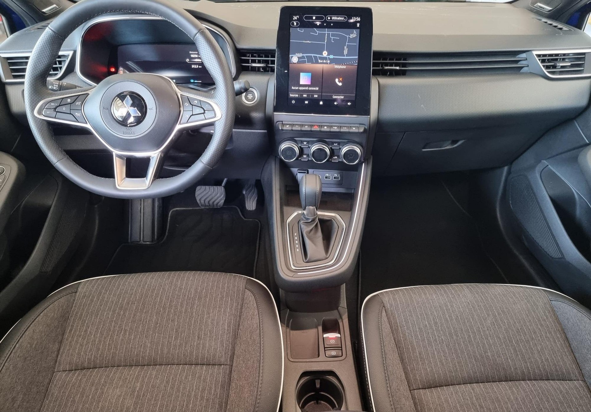 MITSUBISHI Colt 1.6 HEV Instyle-image-8