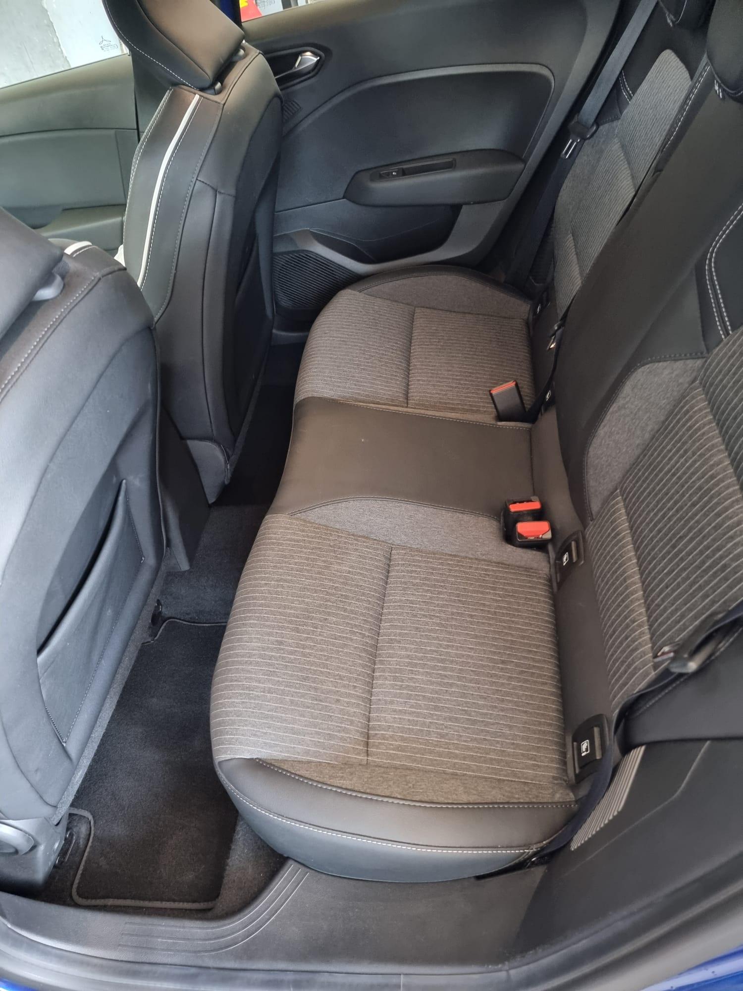 MITSUBISHI Colt 1.6 HEV Instyle-image-9