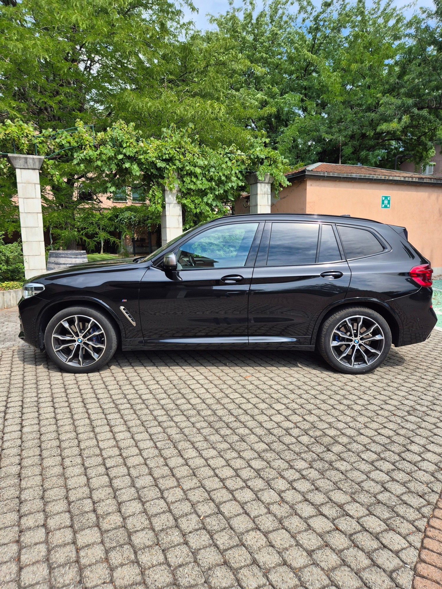 BMW X3 xDrive M40i-image-2
