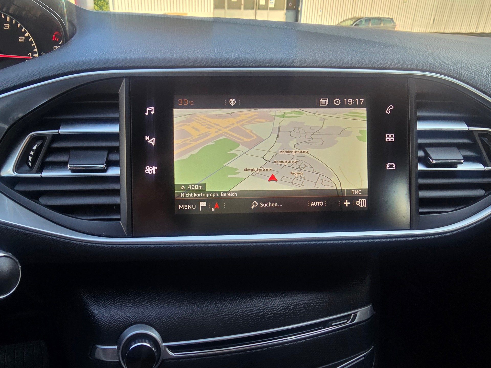 PEUGEOT 308 1.2 Pure Tech Tech Edition EAT8-image-18