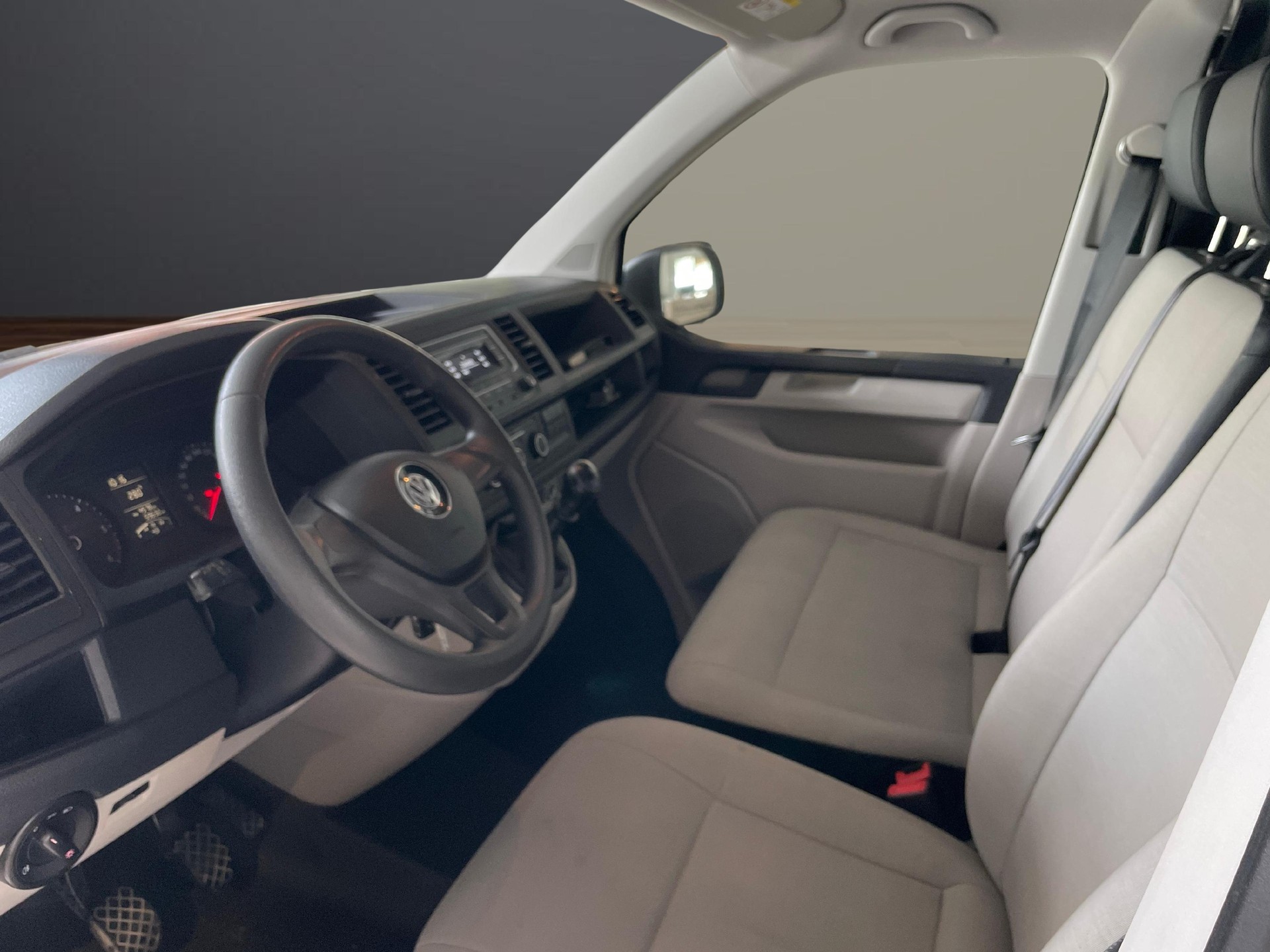 VW T6 Kaw. 3000 2.0 TDI 150 Entry-image-6