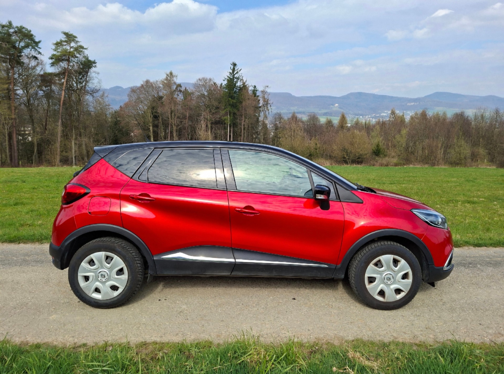 RENAULT Captur 1.2 T 16V Intens-image-4