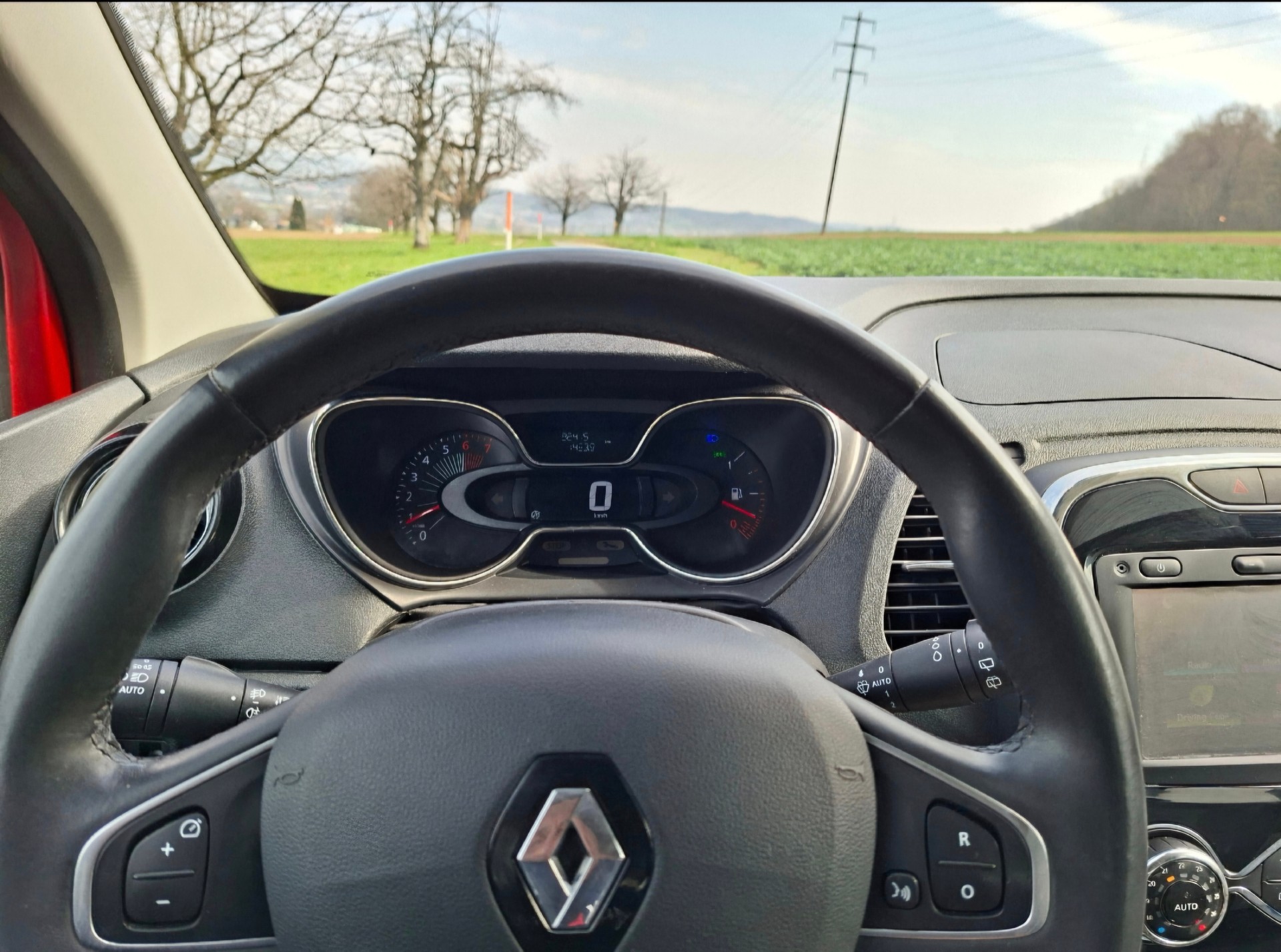 RENAULT Captur 1.2 T 16V Intens-image-9