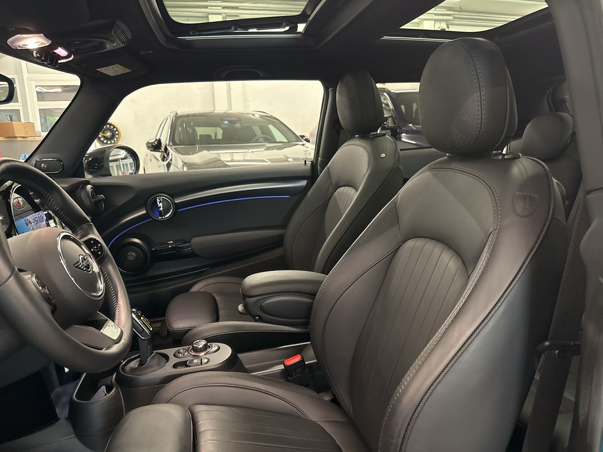 MINI Cooper SE-image-9