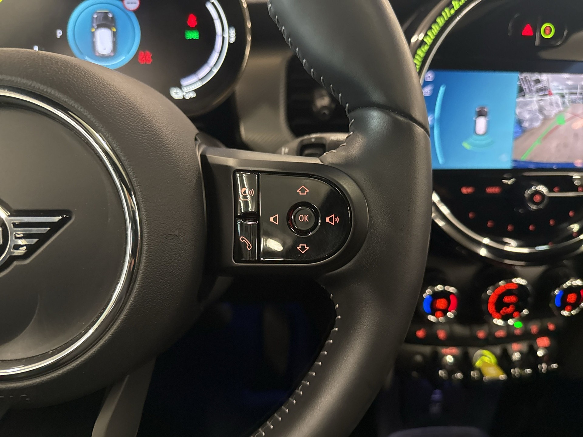 MINI Cooper SE-image-15