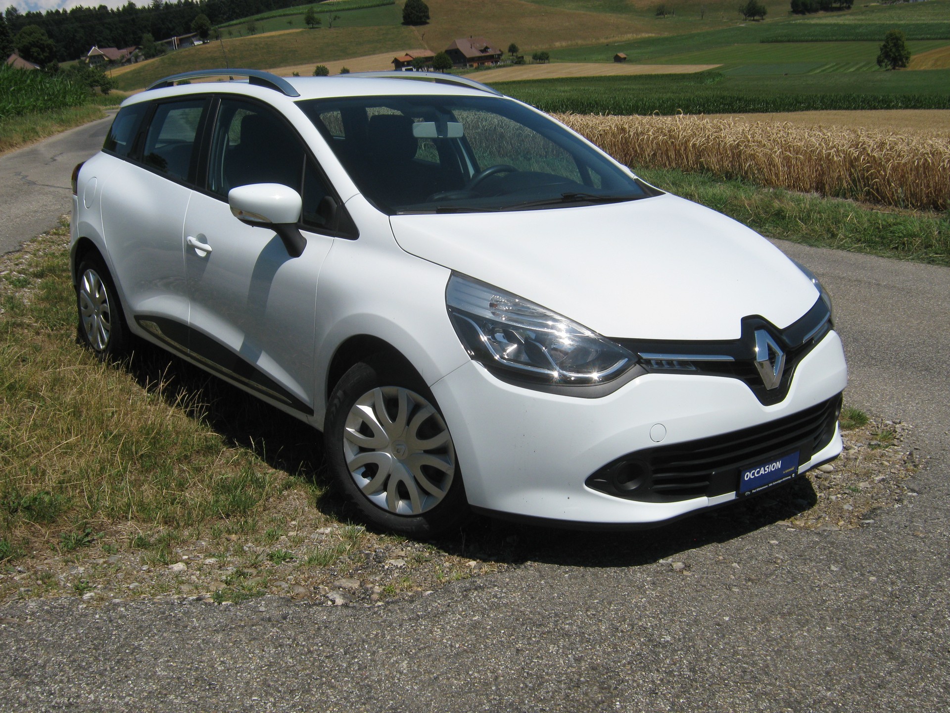 RENAULT Clio Grandtour 1.2 16V Authentique-image-3